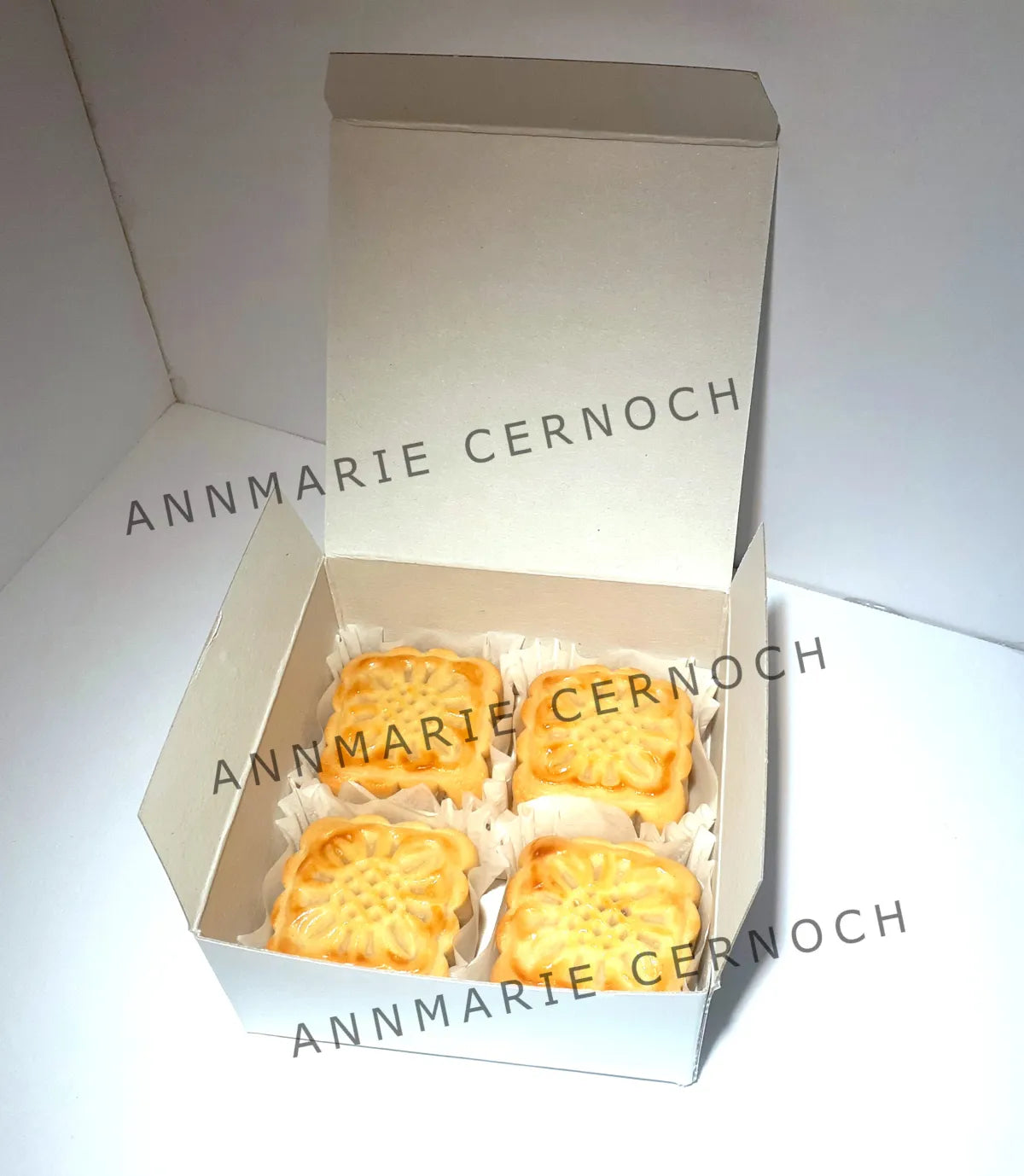Mooncakes 4pk (Sampler Pack)