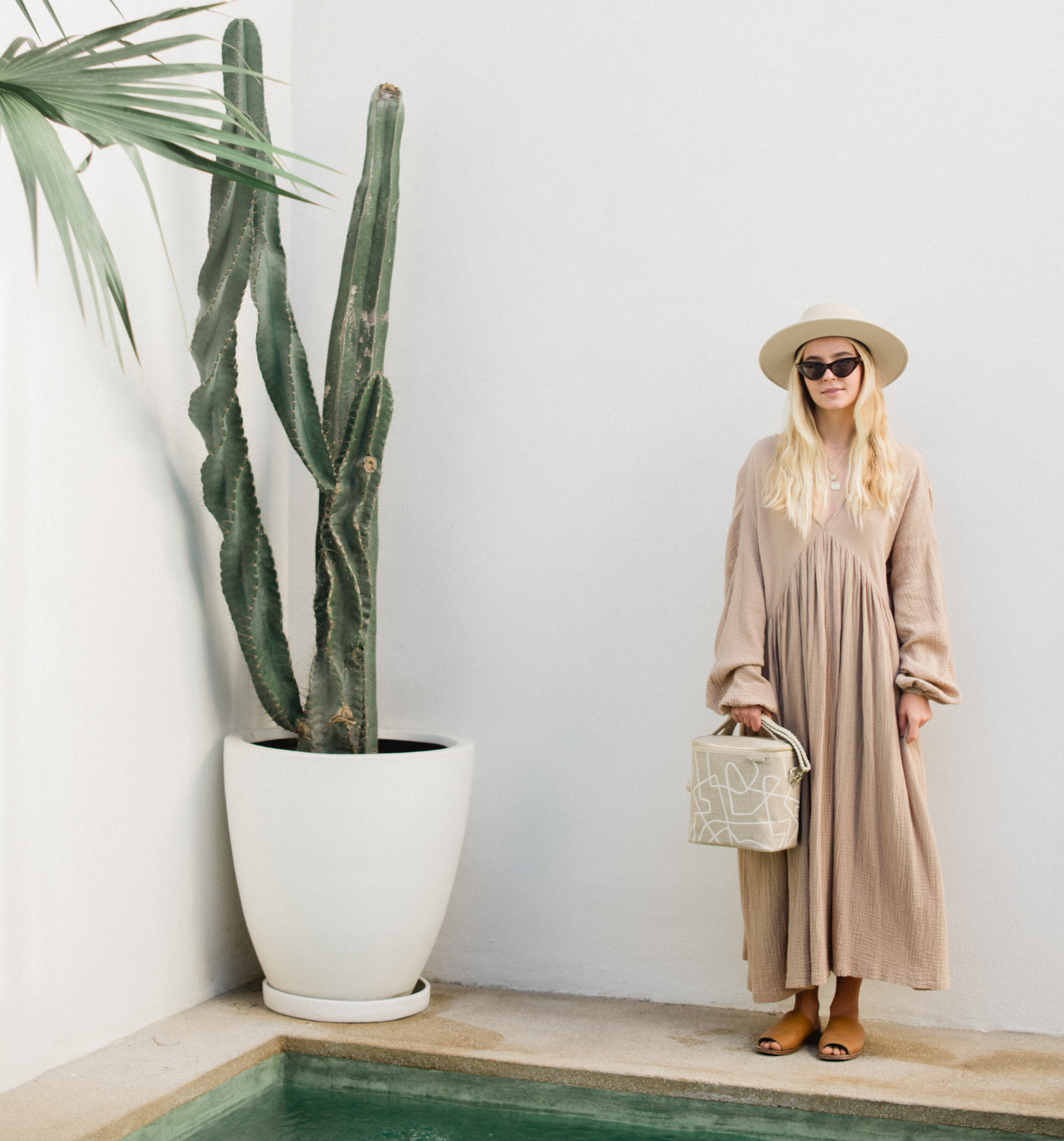 SoYoung - White Abstract Lines Lunch Poche