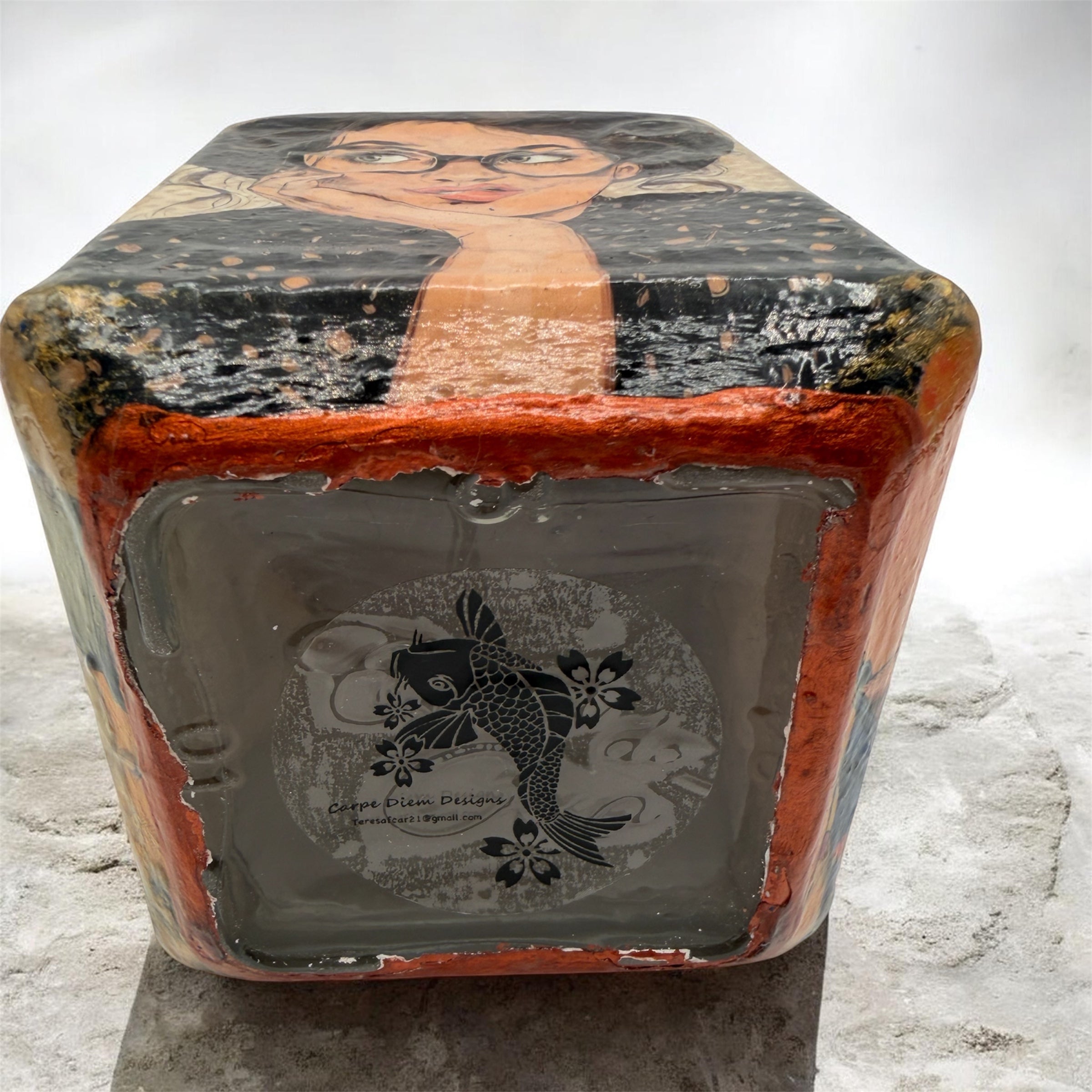 Diva Collectable Bottle: Copper Retro Women Refillable Bar Decor