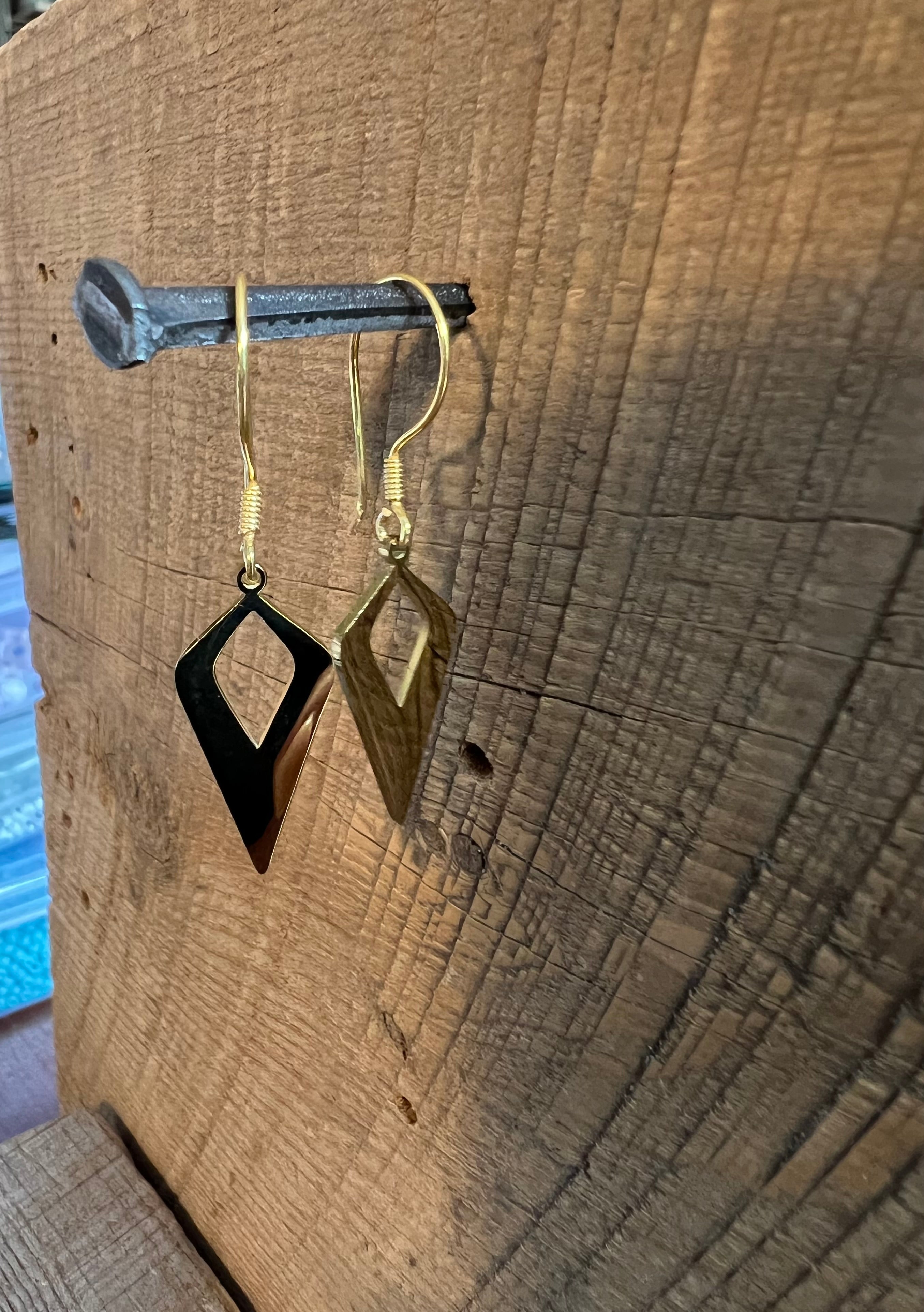 SariBlue® Little Rhombus Earrings