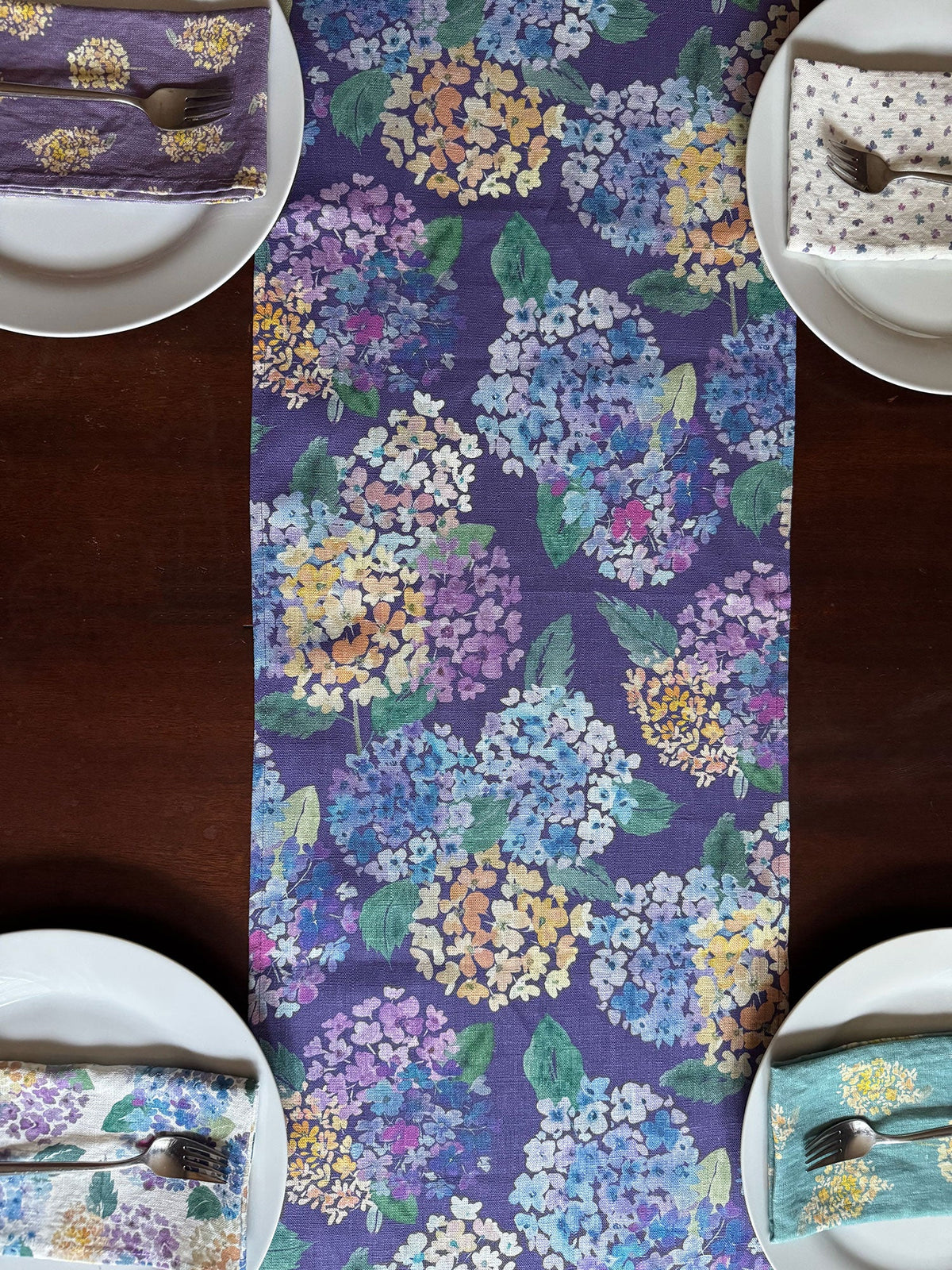 endless hydrangea linen table runner