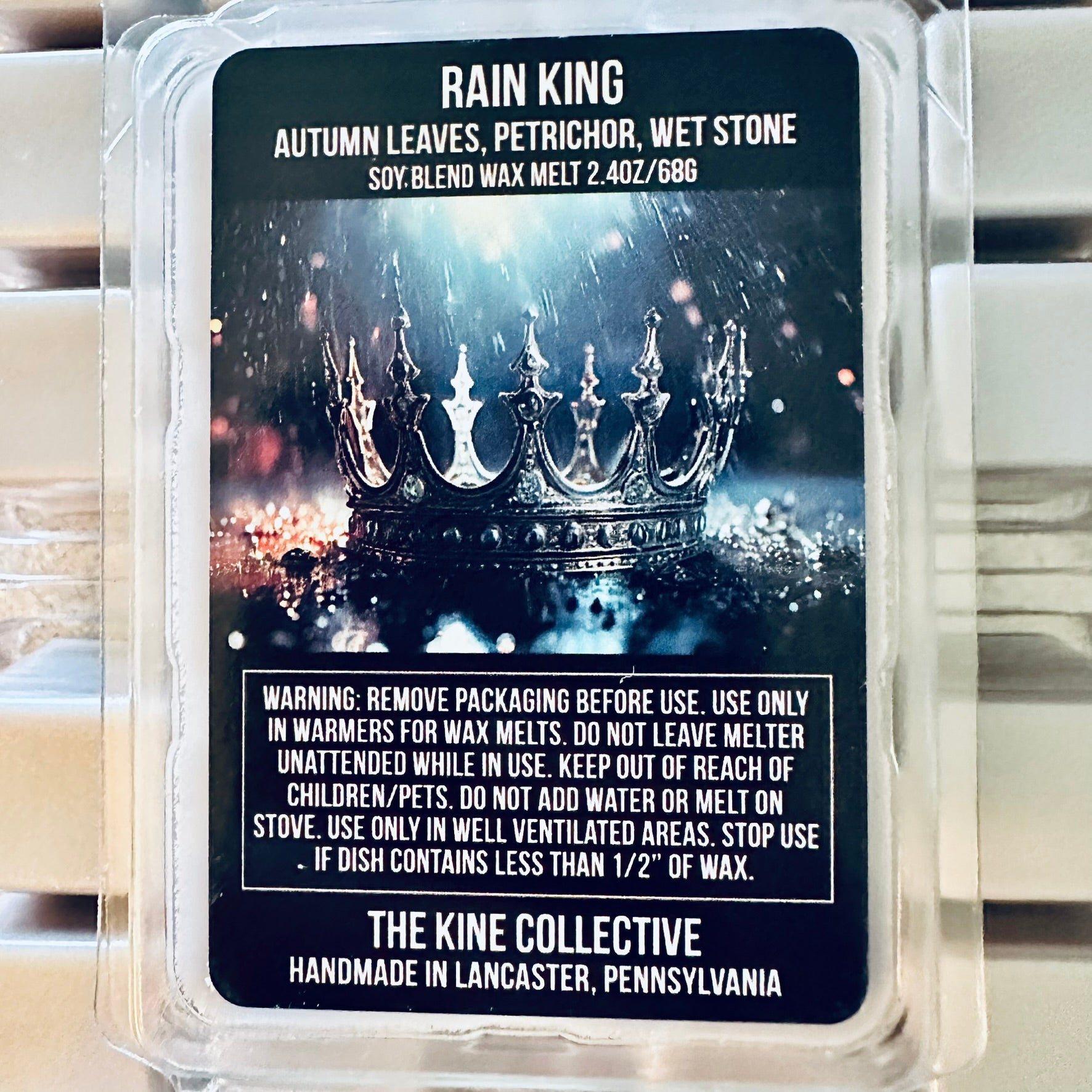 rock-lobster-made-to-order-wax-melts-salty-driftwood-amber-sand-the-kine-collective