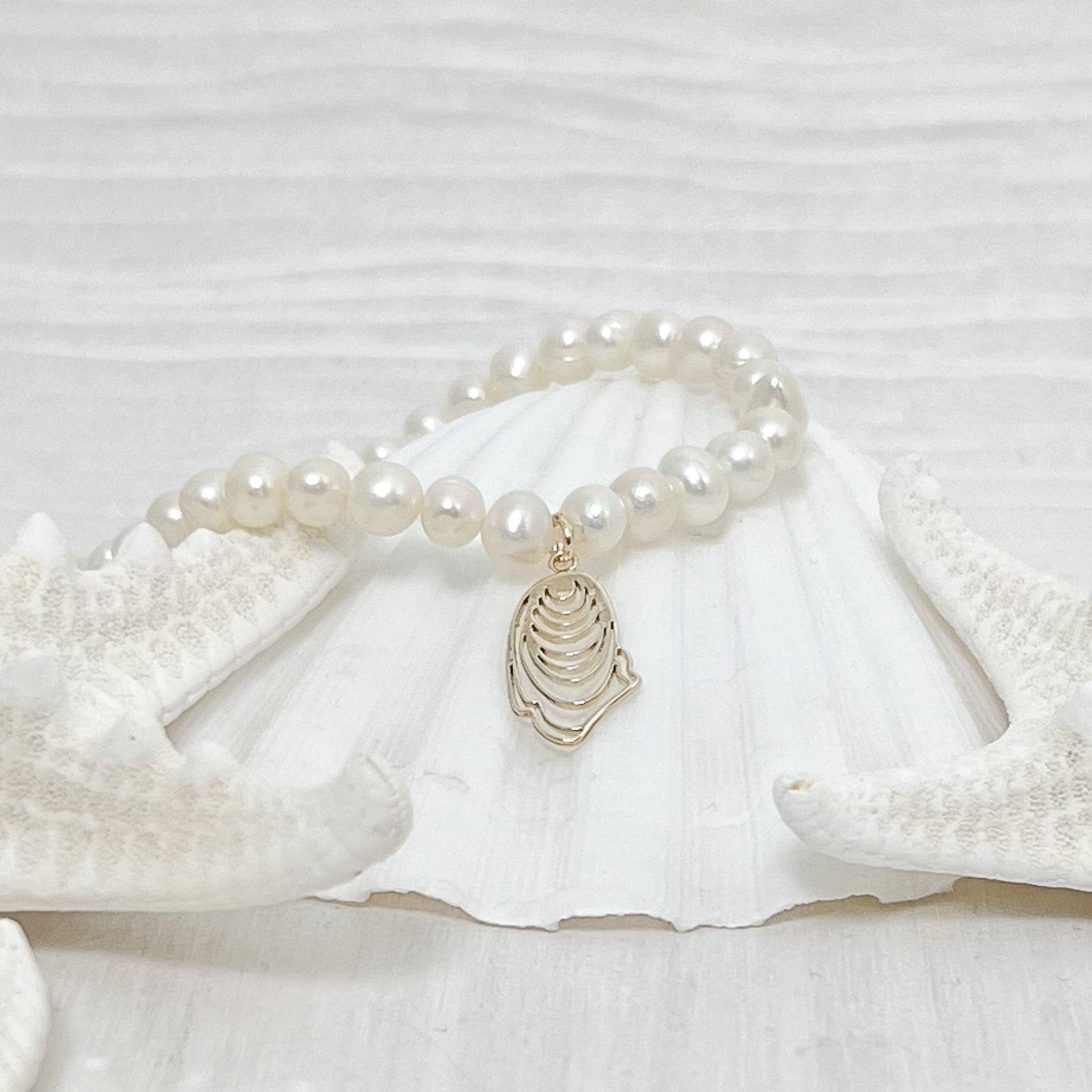 narragansett pearl and oyster stretch bracelet gold