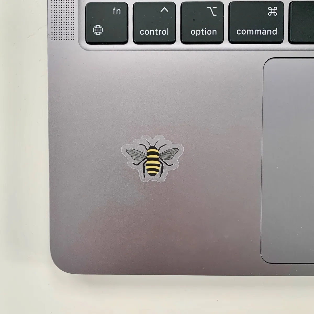 Mini bee sticker