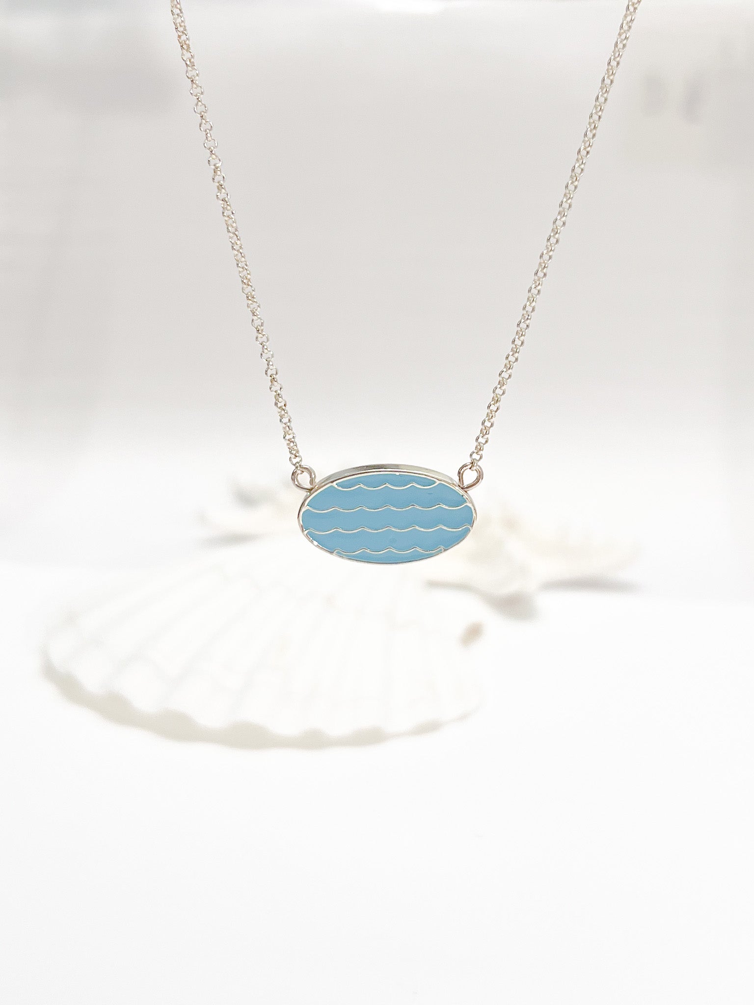 wave necklace gold