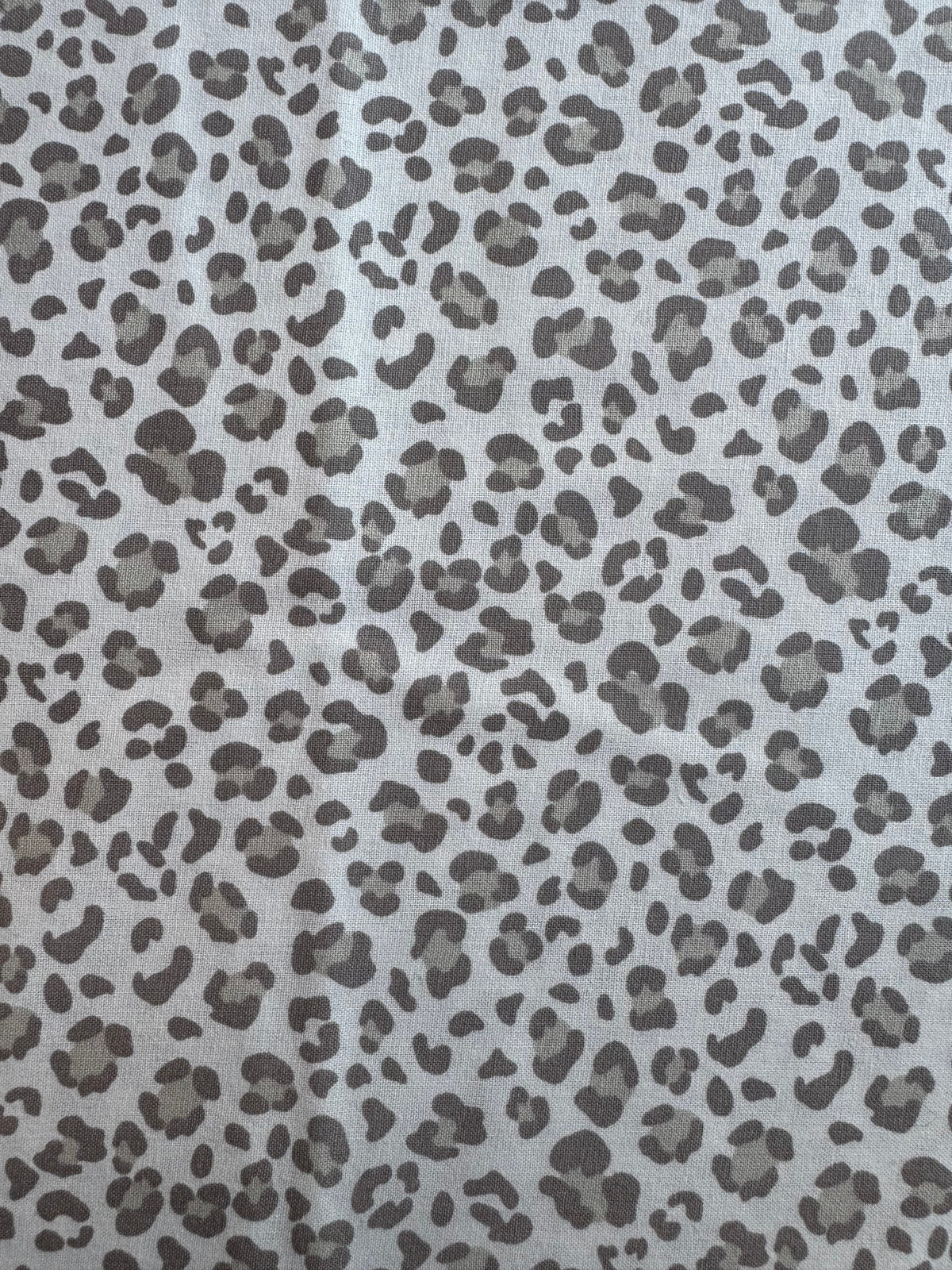 Gray Leopard Print 1 3/4 Yard