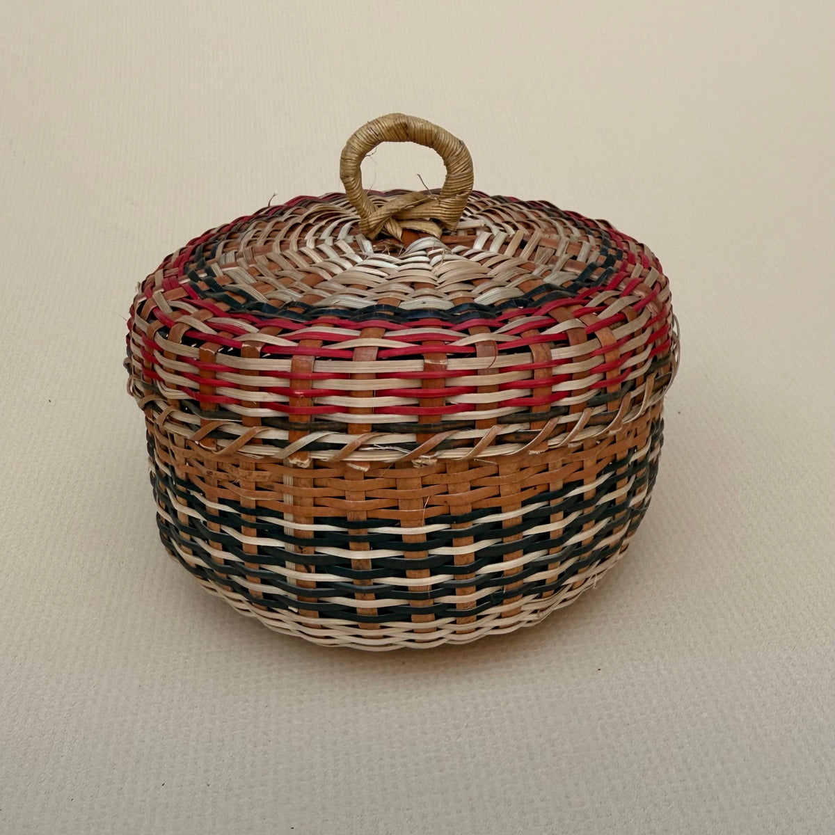 Small Kalinago Basket with Lid
