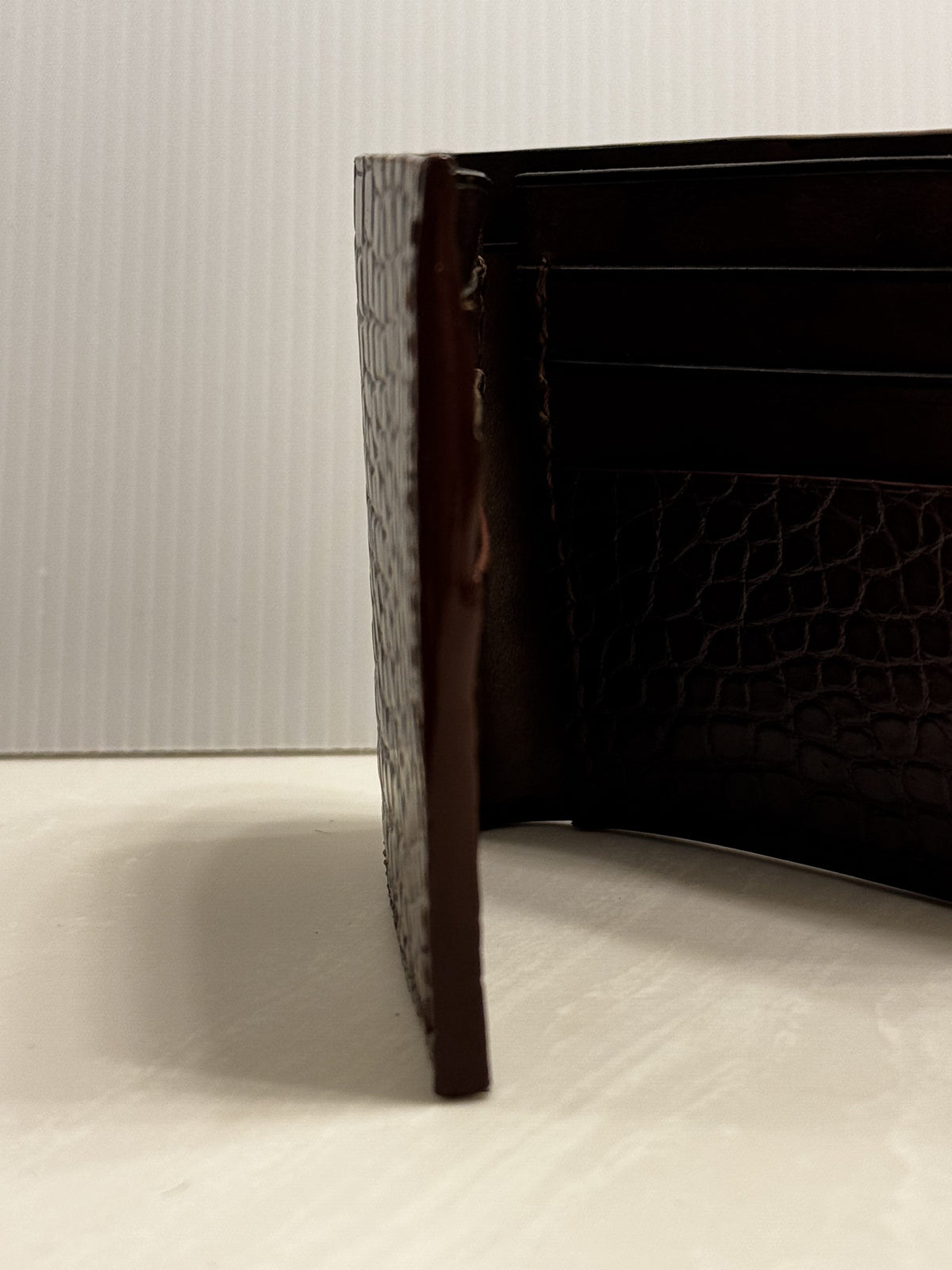 Alligator Bifold Wallet with Cowhide Lining