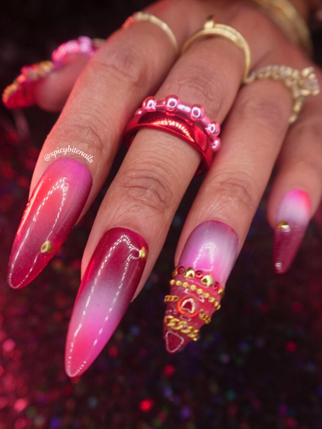 Hearts & Heirlooms - Red and Pink Aura Gold Bangle Press-On Nail Extensions 10pcs
