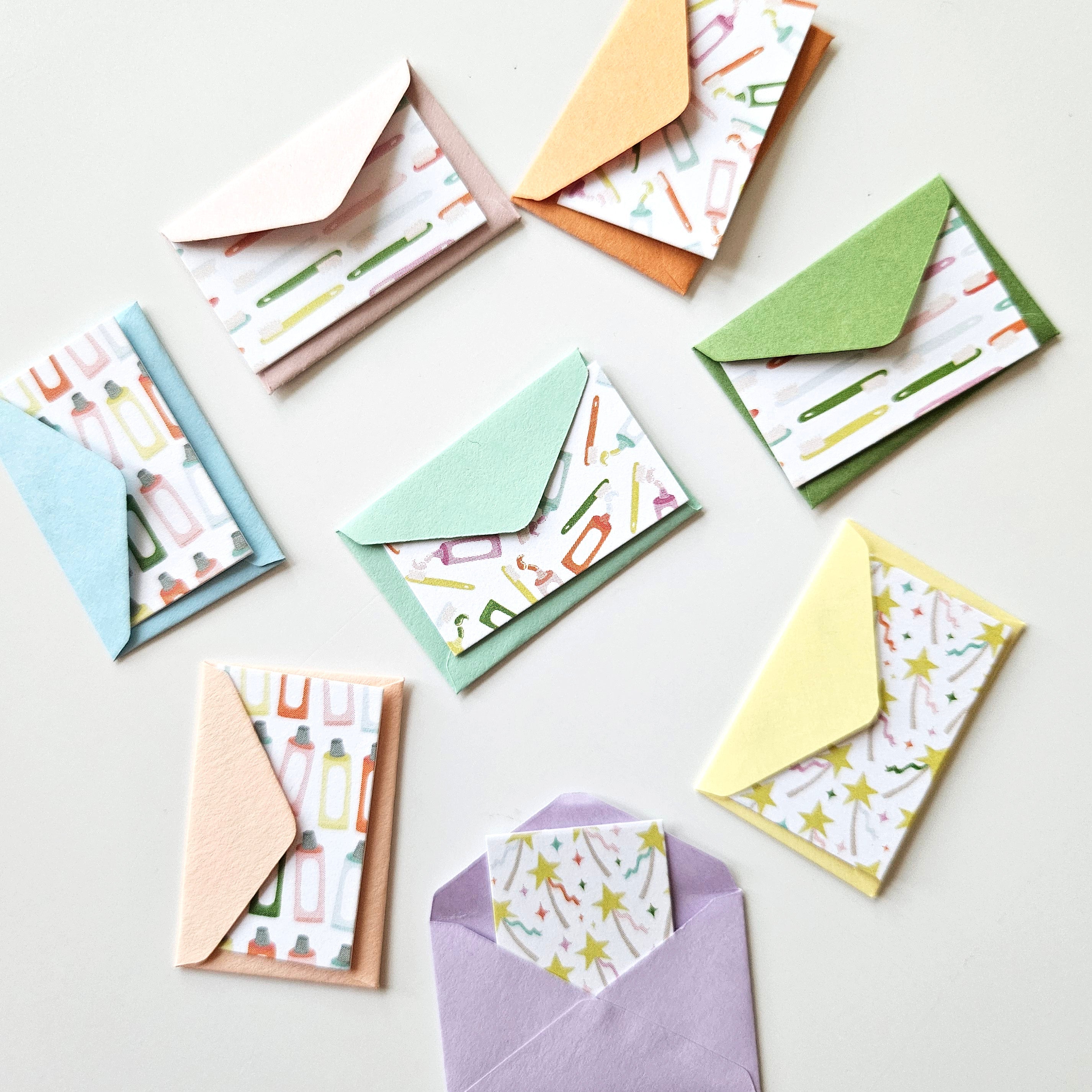 MICRO NOTES - 8 TINY NOTECARDS + 8 COORDINATING, NON-SEALING, TINY ENVELOPES - NO AI