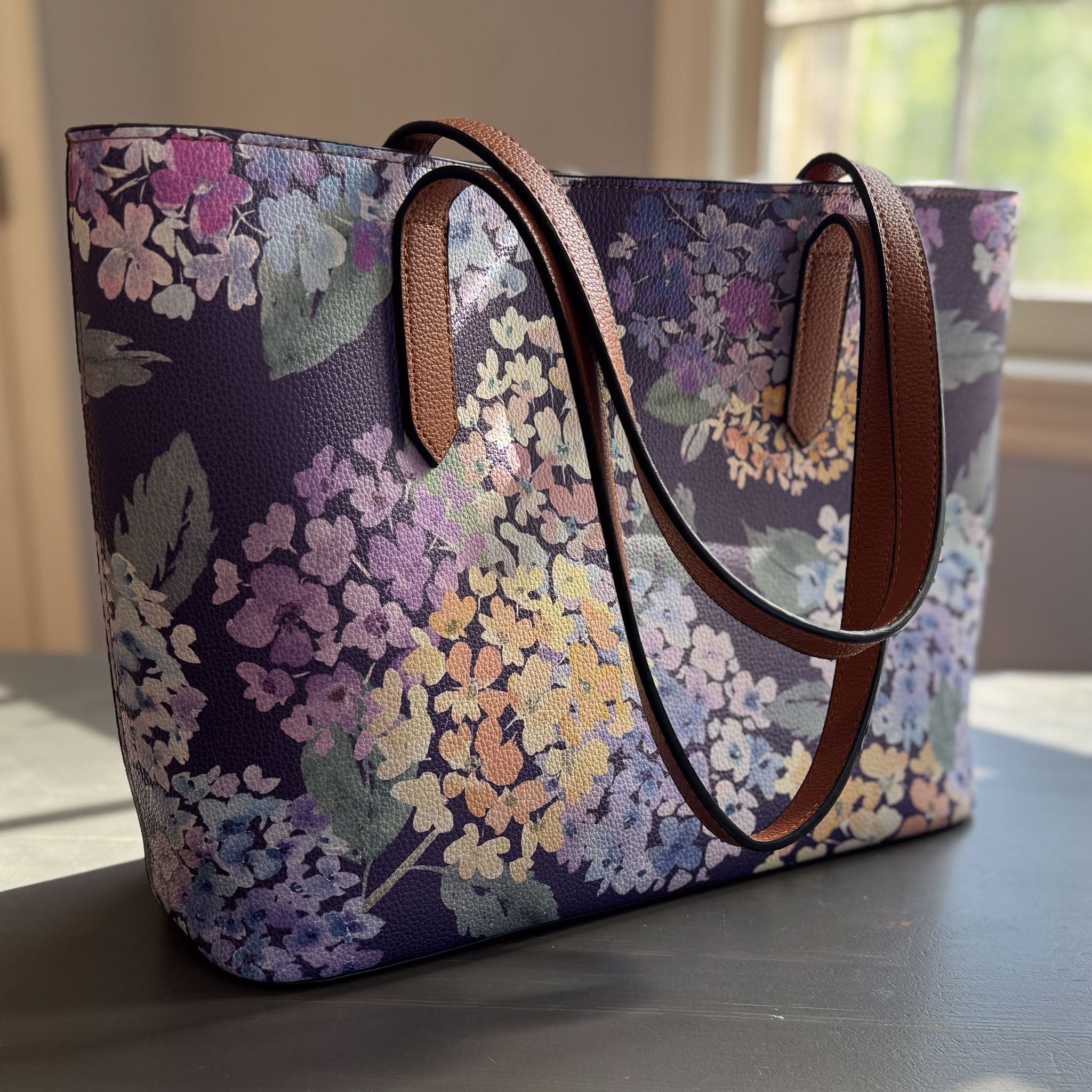 endless hydrangea carryall in vegan leather
