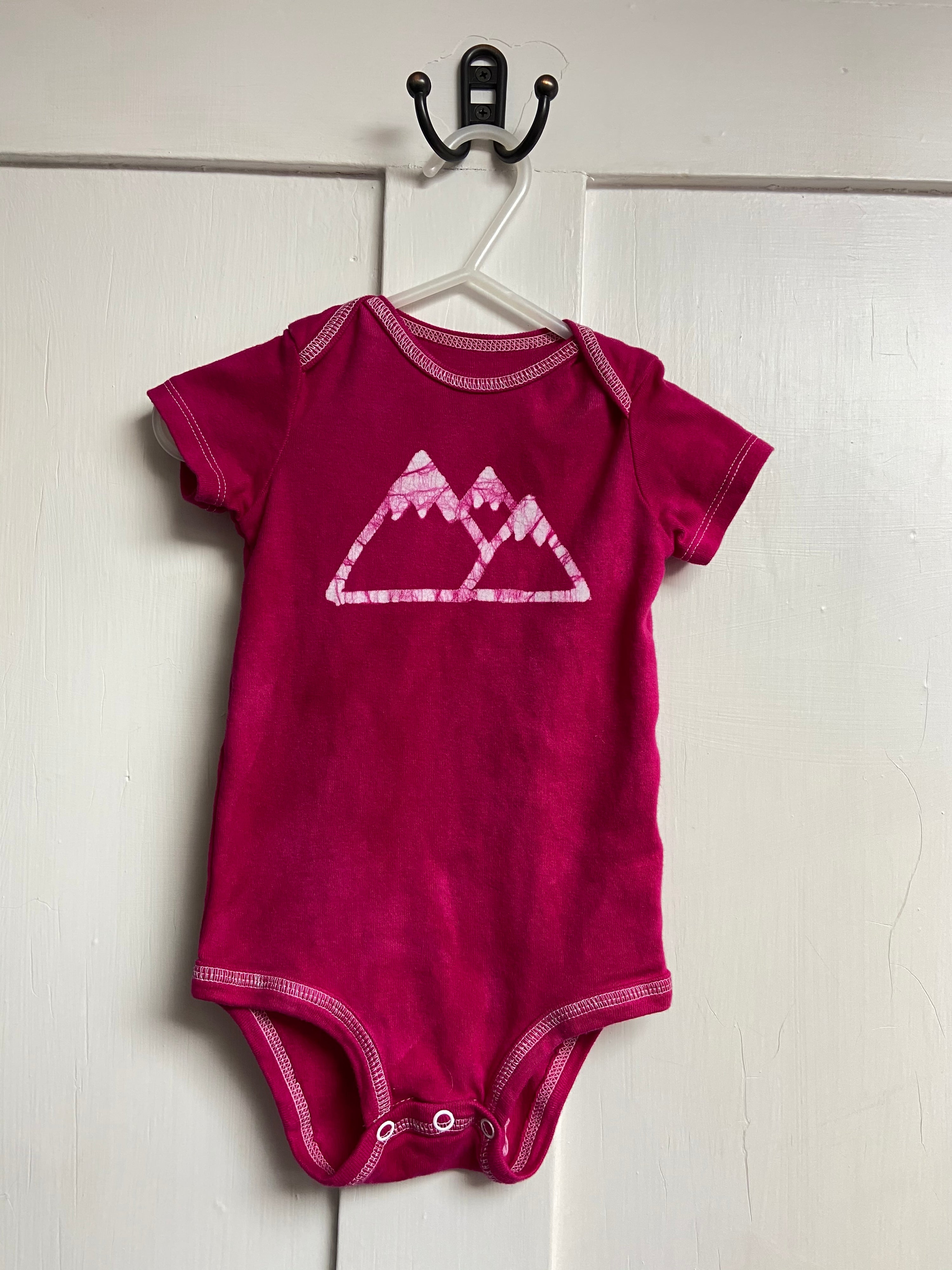 Mountain Baby Bodysuit, Short Sleeves