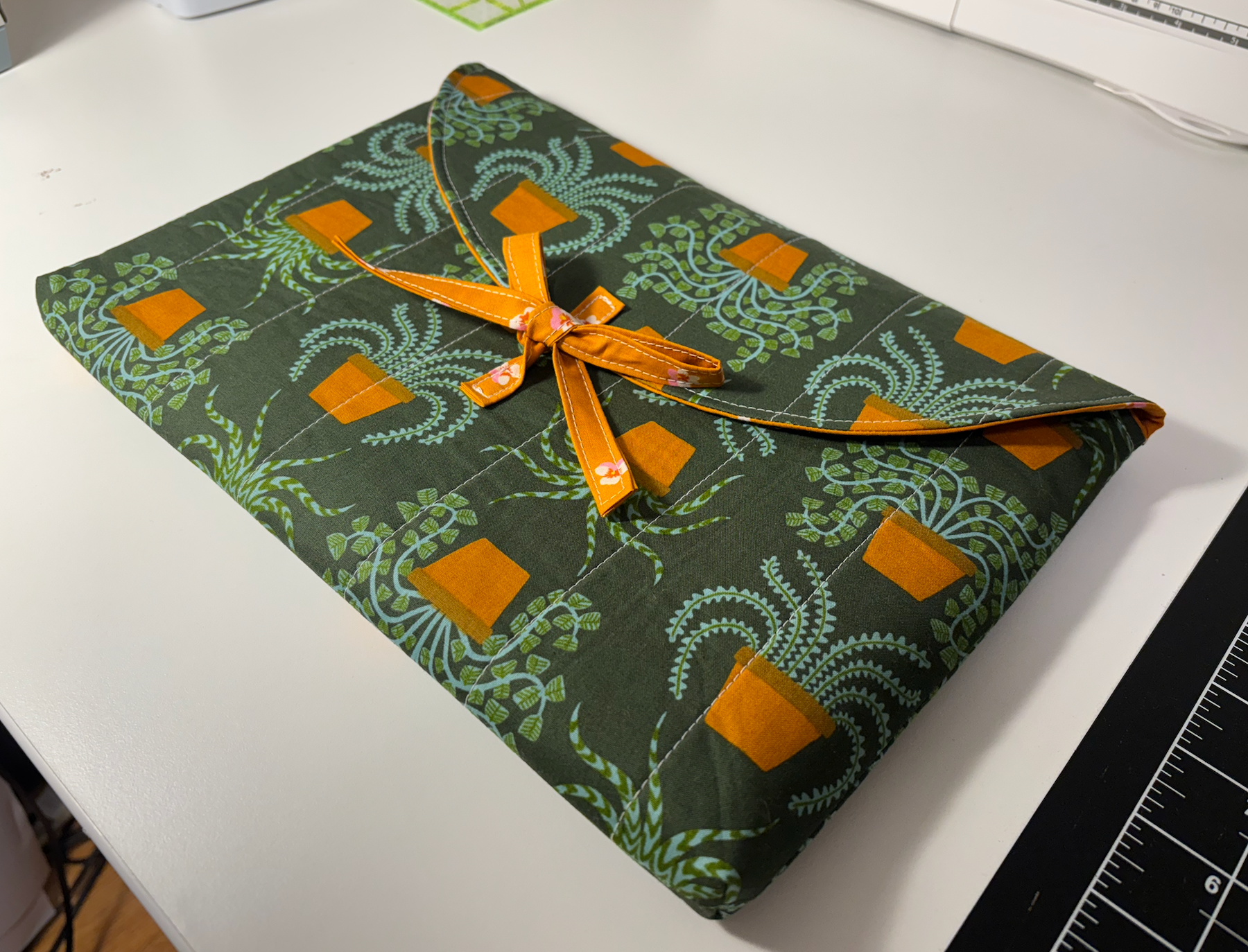 Quilted Laptop Case with Tie Close