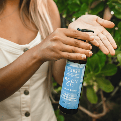 Clean Body Oil Human Hand Model Outdoor Lifestyle 7.5oz Bottle