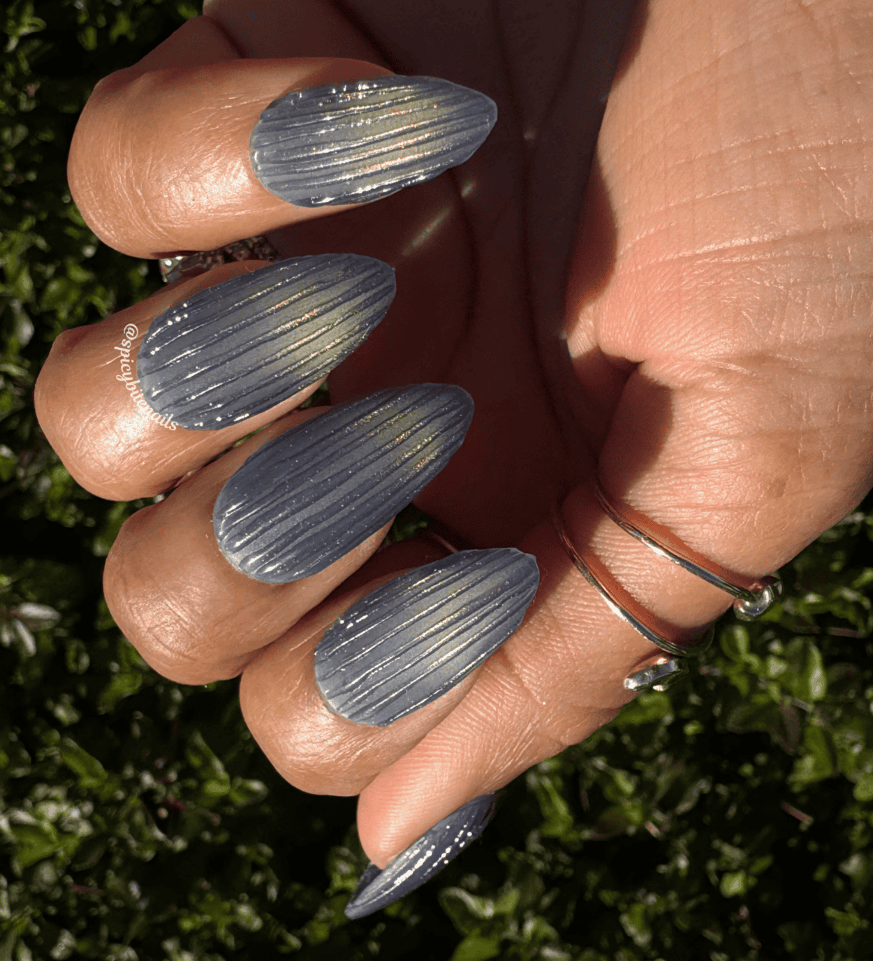 Baccarat Bleu - Blue and Gold Cat-Eye Fluted Glass Press-On Nail Extensions 10pcs