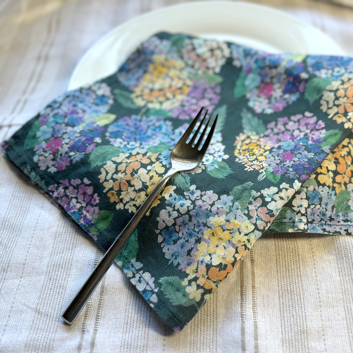 endless hydrangea linen napkins
