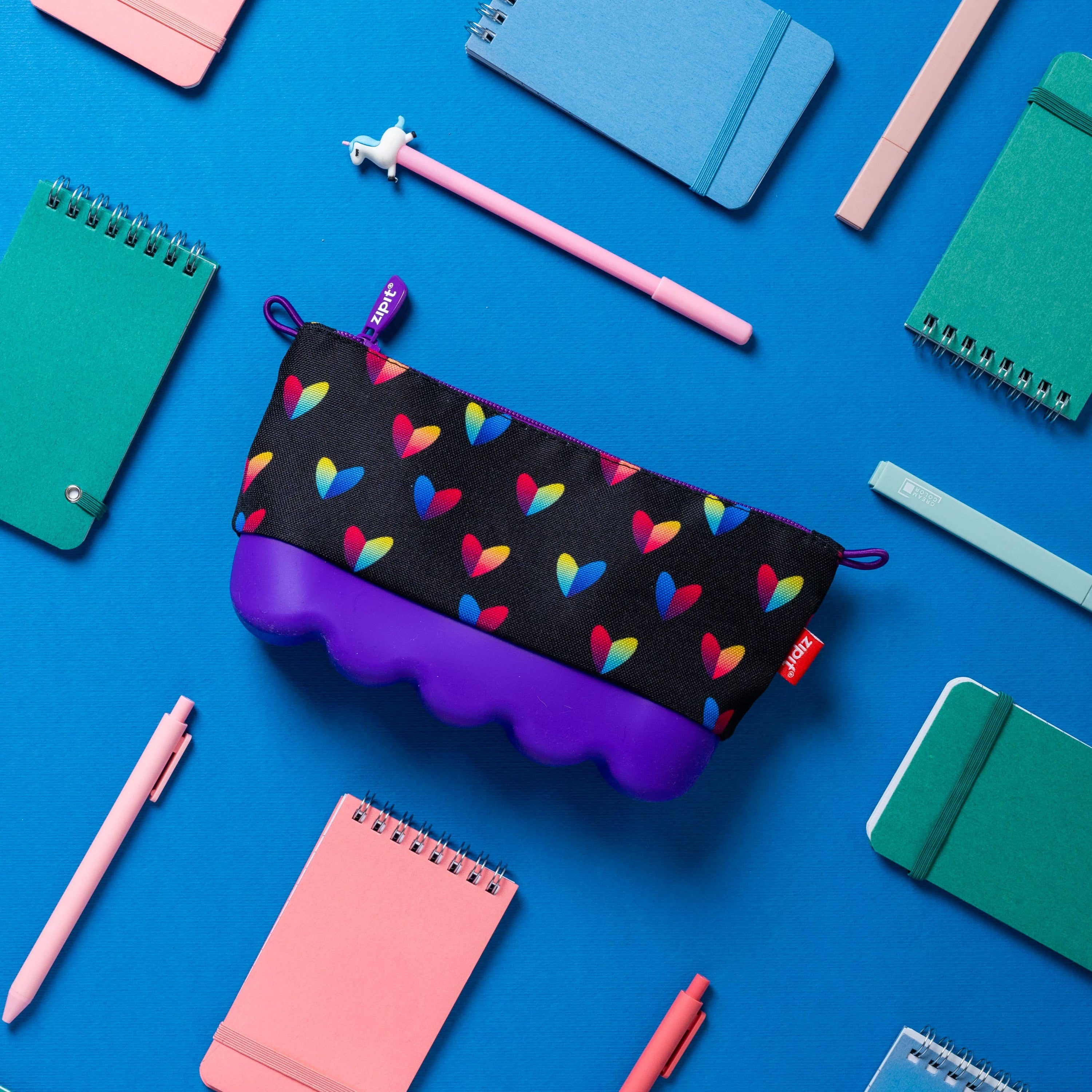 ZIPIT Hearts Silicone Case