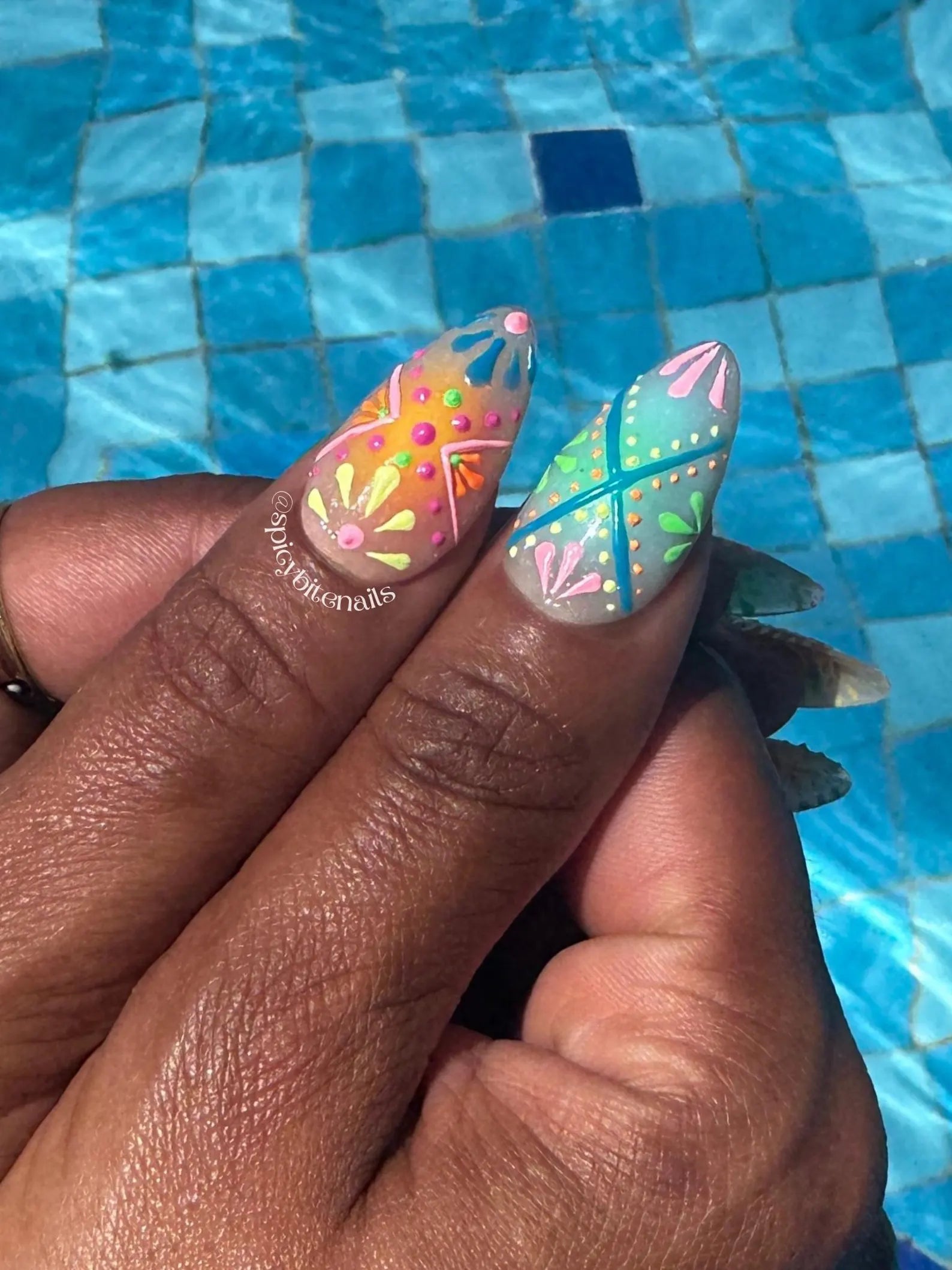 Flor y Fiesta - Mexican Folk Art Inspired Airbrush Rainbow Press-On Nail Extensions 10pcs