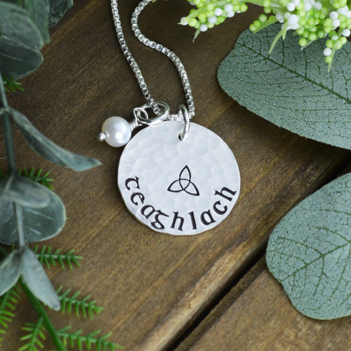 Teaghlach (Family) Necklace with Freshwater Pearl