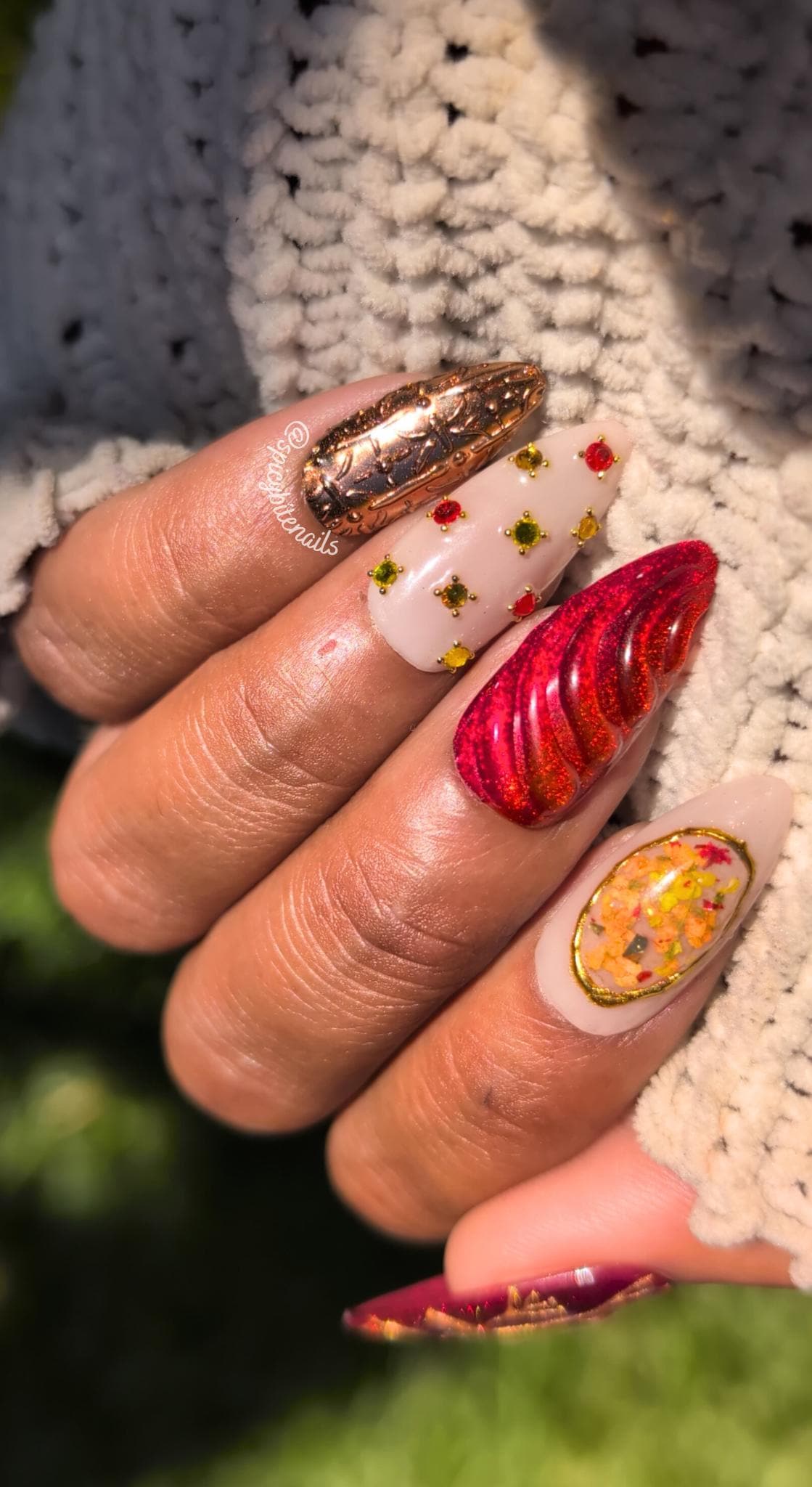 Autumnal Equinox - Nude, Red, Orange and Yellow Cat-Eye Nuance 3D Chrome False Press-On Nail Extensions 10pcs