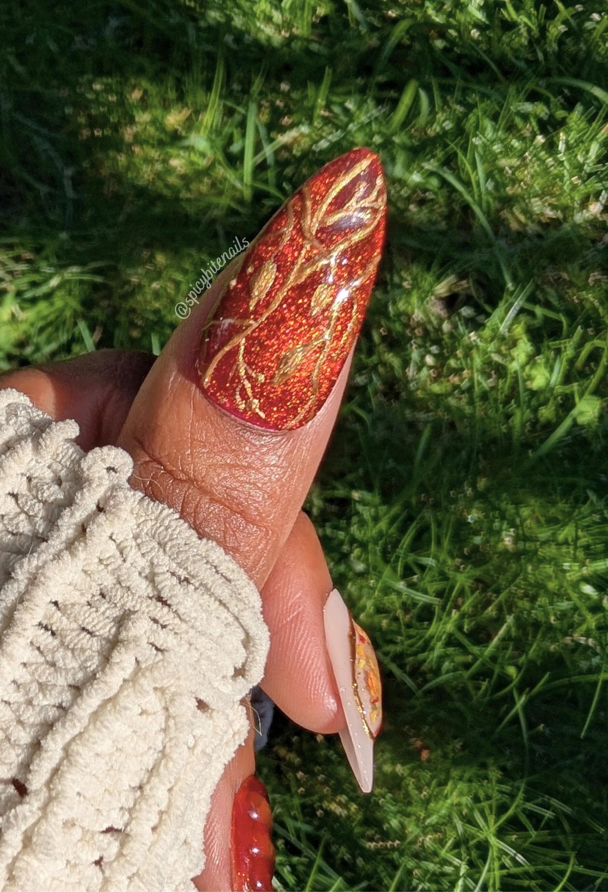 Autumnal Equinox - Nude, Red, Orange and Yellow Cat-Eye Nuance 3D Chrome False Press-On Nail Extensions 10pcs