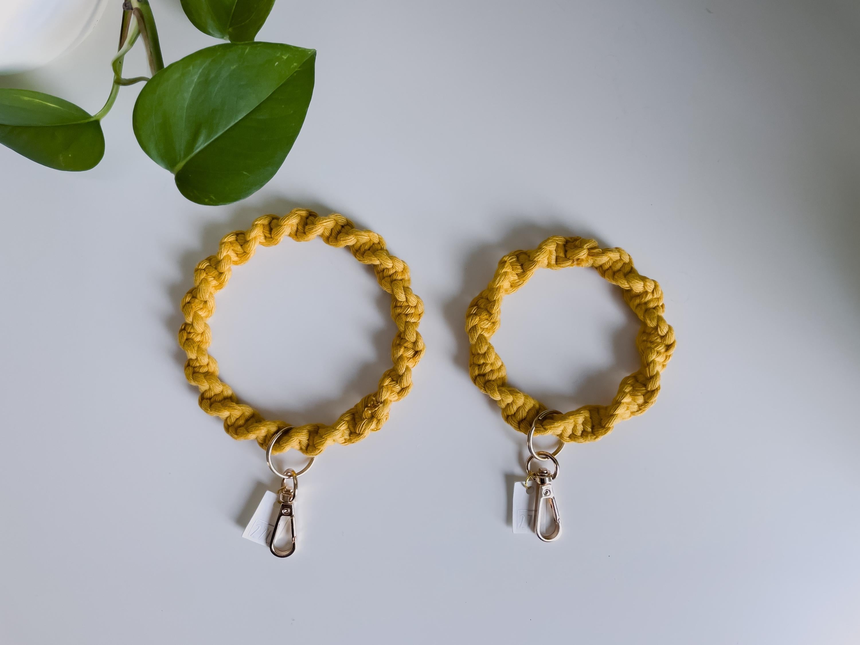 Bracelet Macrame Keychain, Boho, Accessory, Gift for her, woven, party favor, wedding, key charm, Housewarming Gift