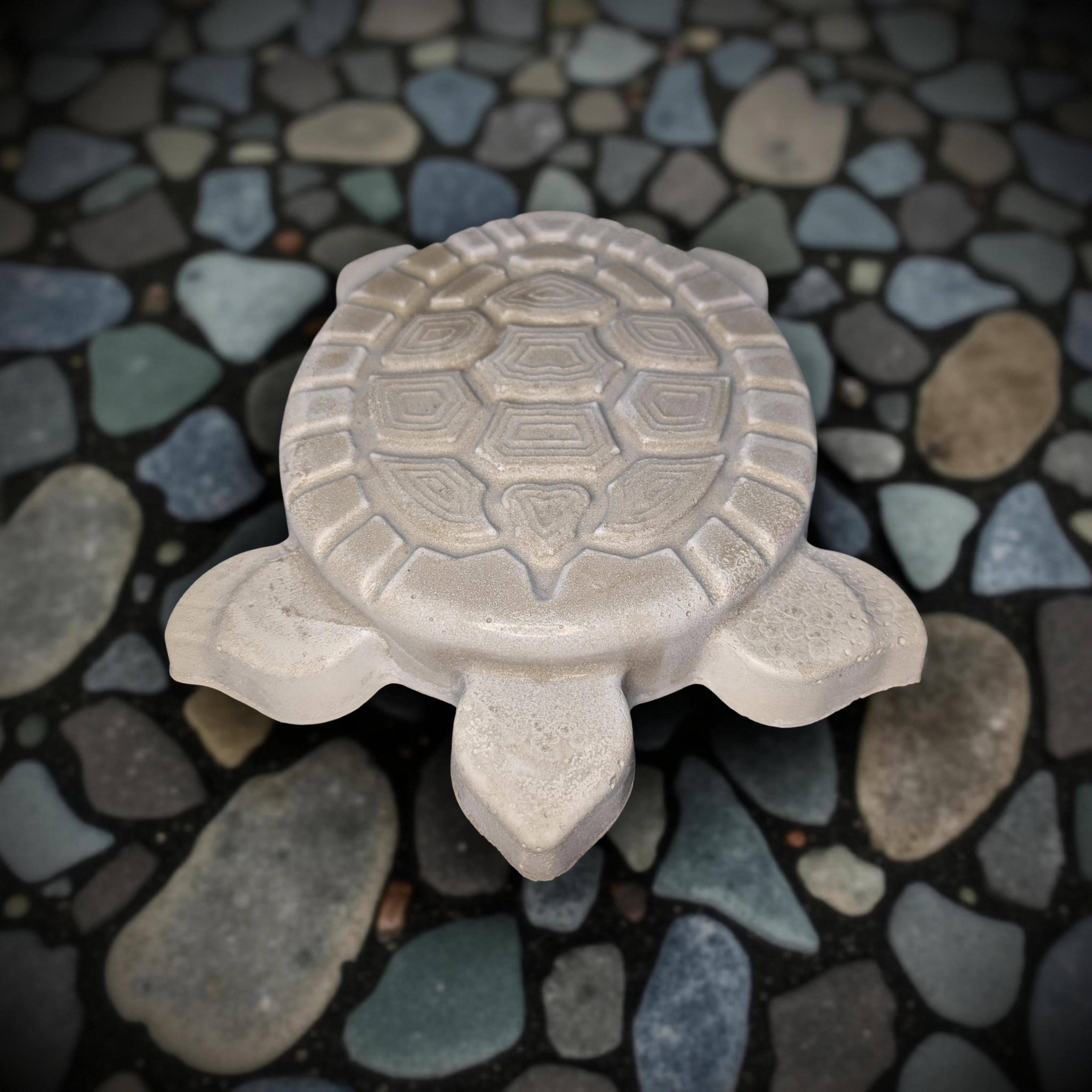 Concrete Turtle Stepping Stone – Garden Turtle Decor – Paintable Cement Yard Art – Outdoor Pathway Stone – Unsealed