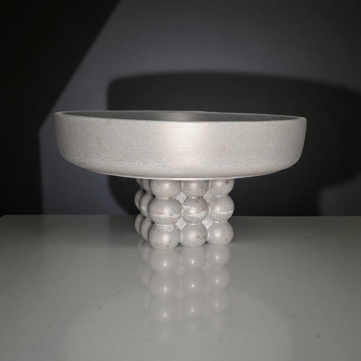 Modern Concrete Pedestal Bowl: Sculptural Orb Base, Minimalist Centerpiece
