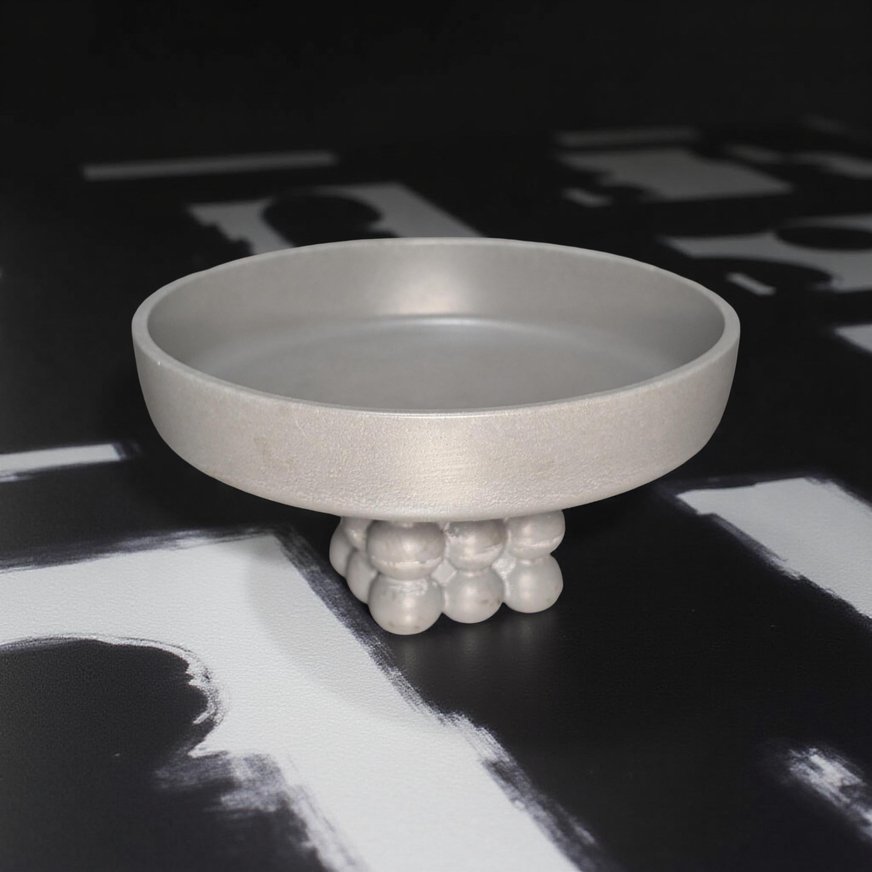 Modern Concrete Pedestal Bowl: Sculptural Orb Base, Minimalist Centerpiece