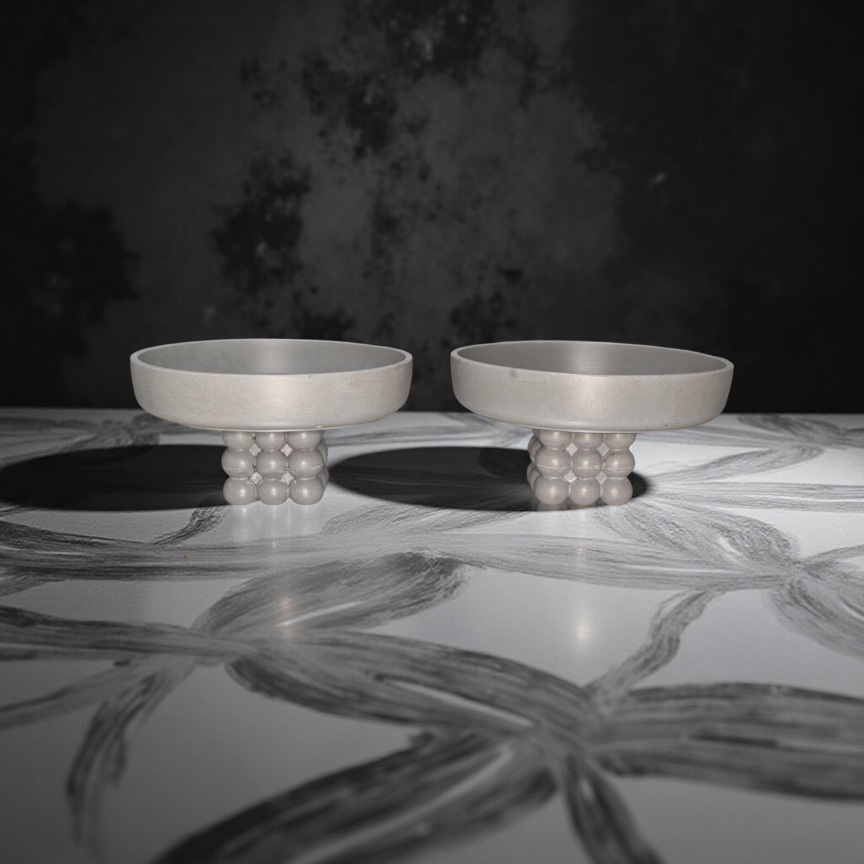 Modern Concrete Pedestal Bowl: Sculptural Orb Base, Minimalist Centerpiece