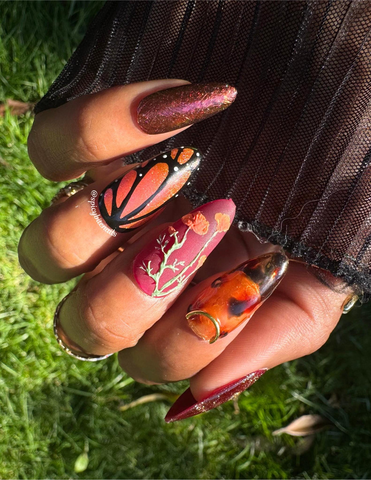Emberwing - Red and Orange Butterfly Cat-Eye False Press-On Nail Extensions 10pcs