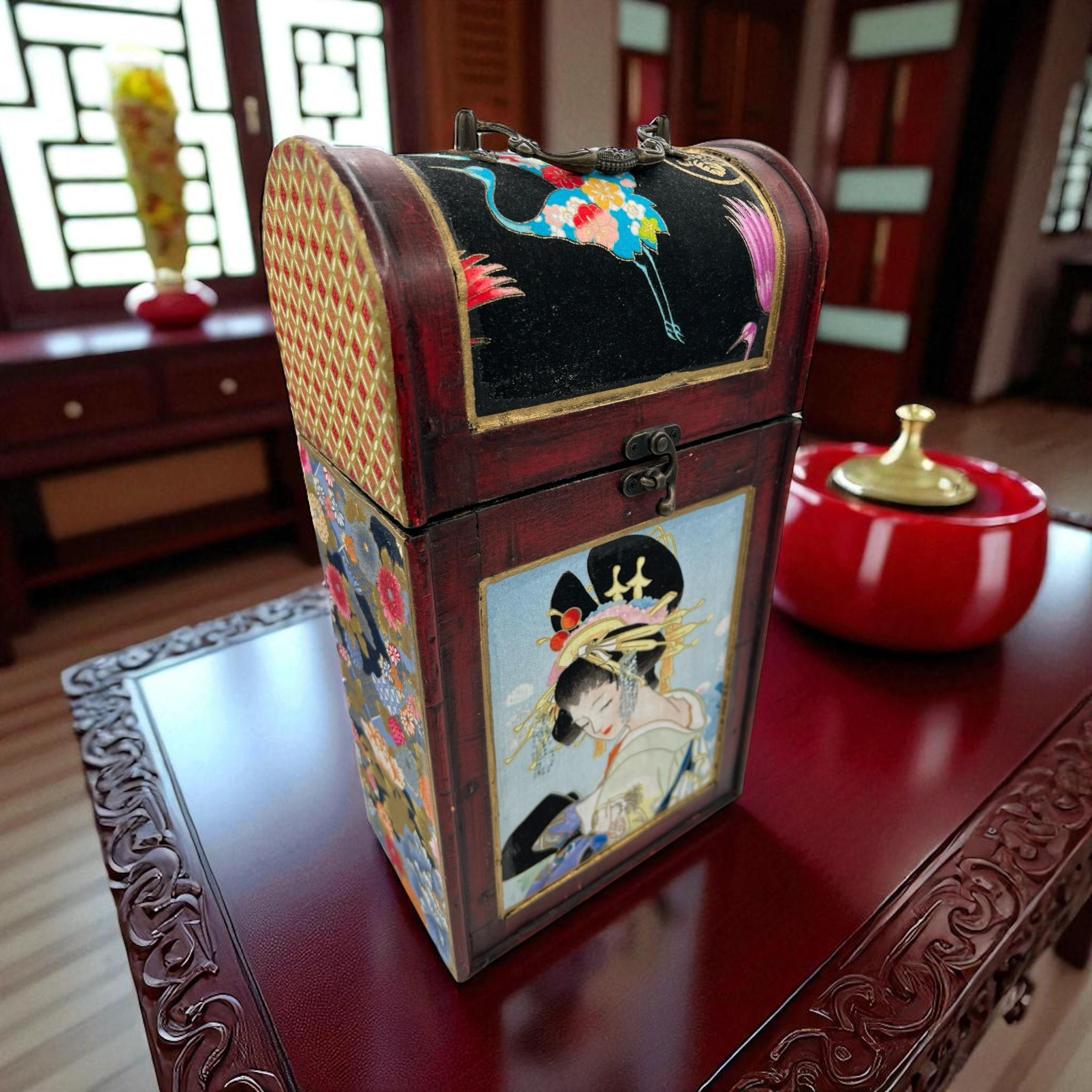 Vintage Japanese Wine Carrier, Decoupaged Kimono Fabric, Gold Leaf Trim, Geisha Gift Box
