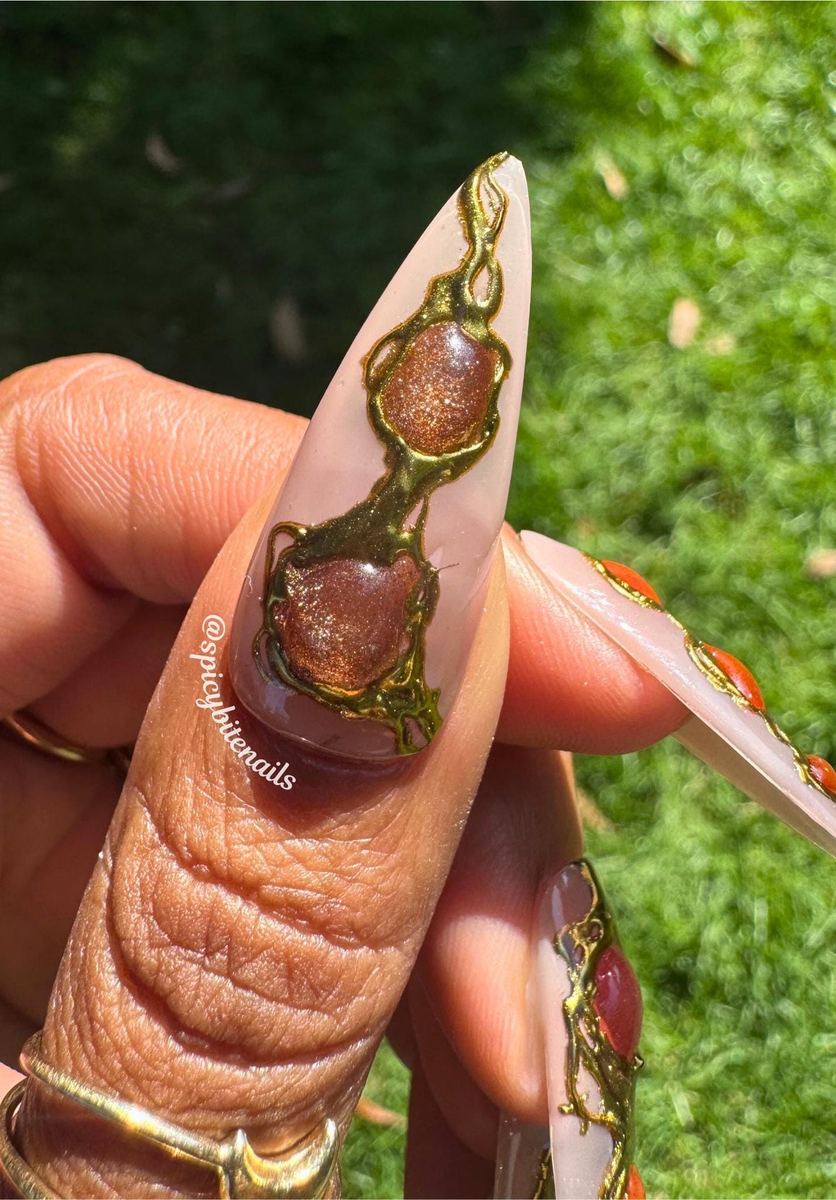 Autumn Alchemy - 3D Nude Fall Cat-Eye and Gold Chrome Press-On Nail Extensions 10pcs