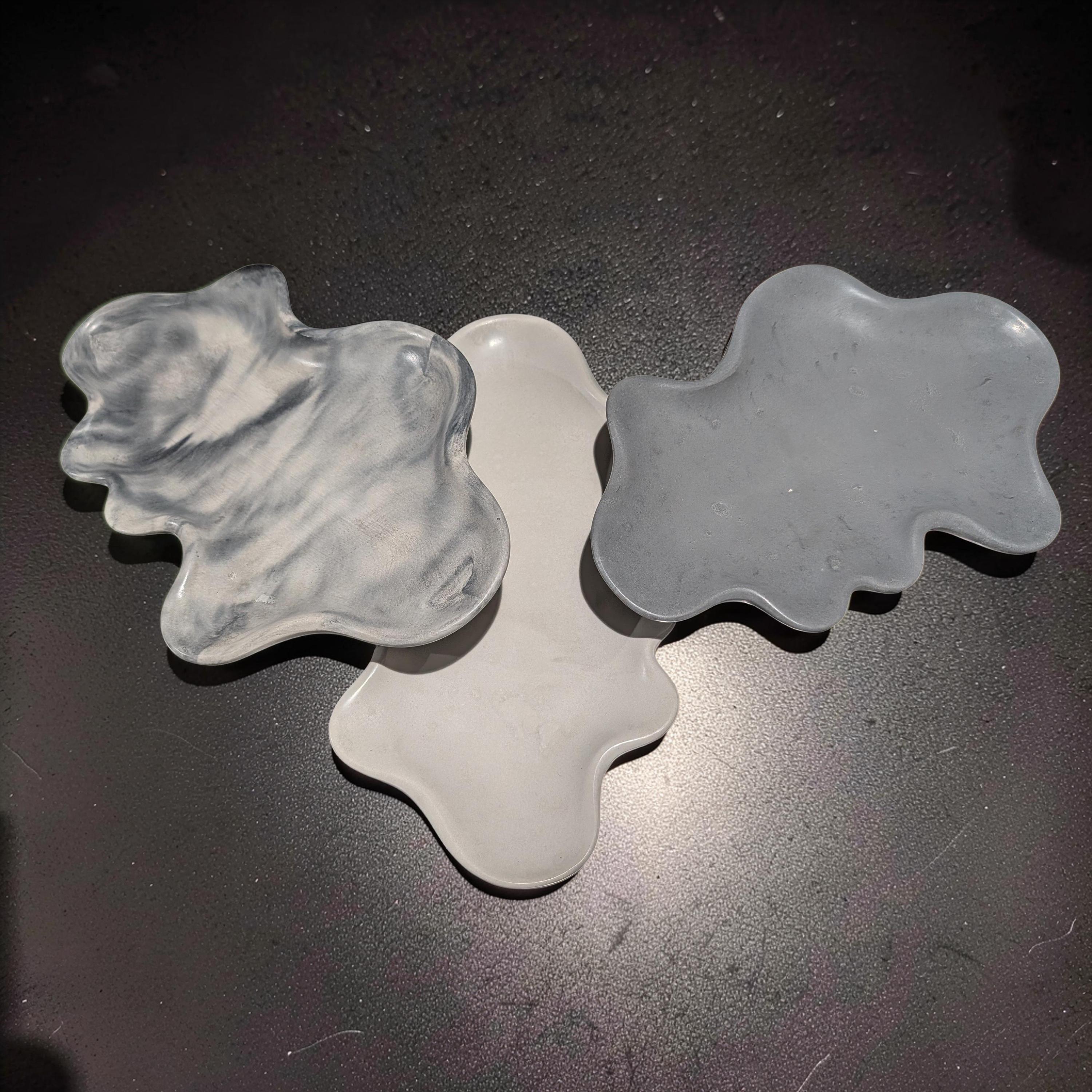 Large Concrete Cloud Tray, Irregular Organic Catchall Dish, Abstract Sculptural Vanity Tray, Minimalist Concrete Jewelry Plate