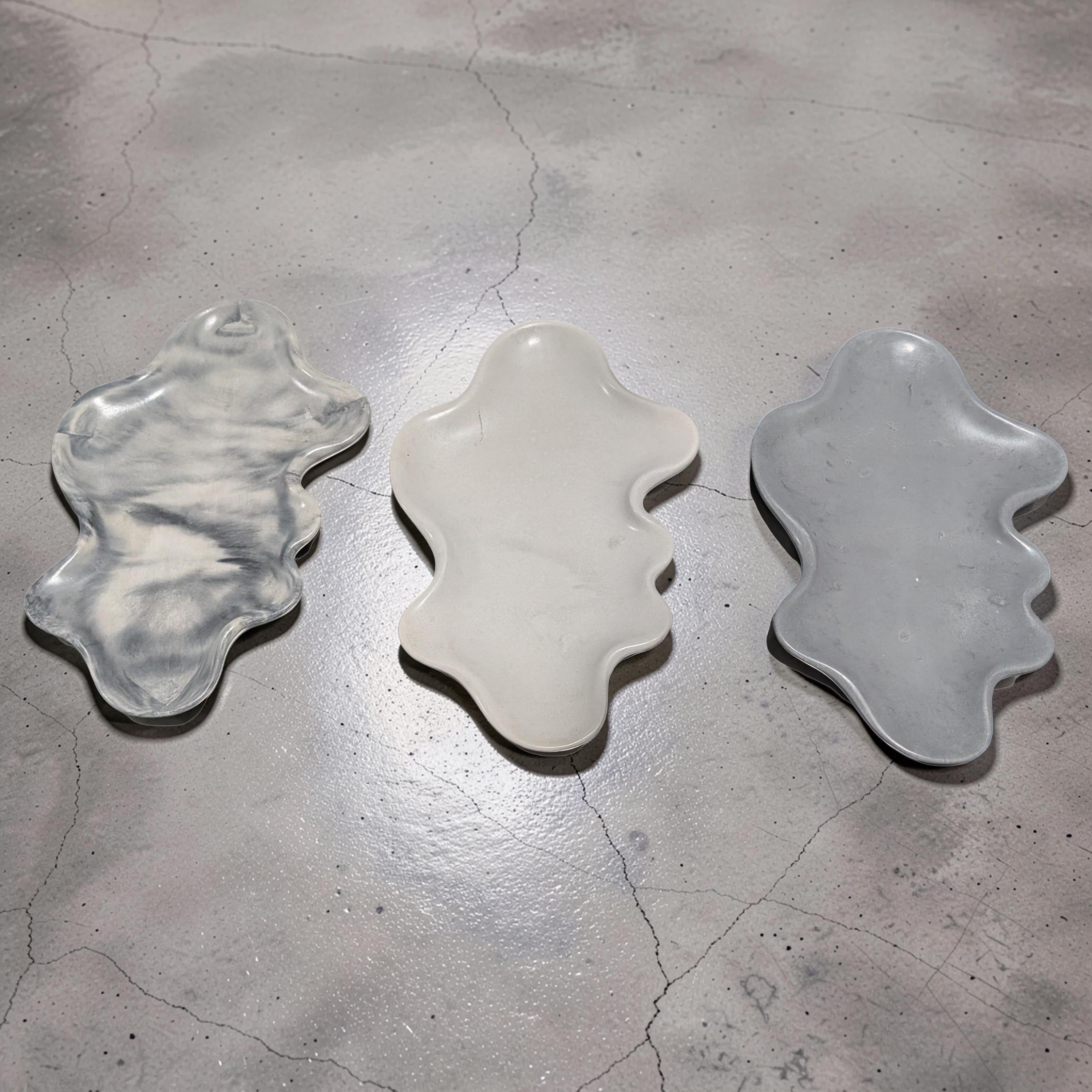 Large Concrete Cloud Tray, Irregular Organic Catchall Dish, Abstract Sculptural Vanity Tray, Minimalist Concrete Jewelry Plate