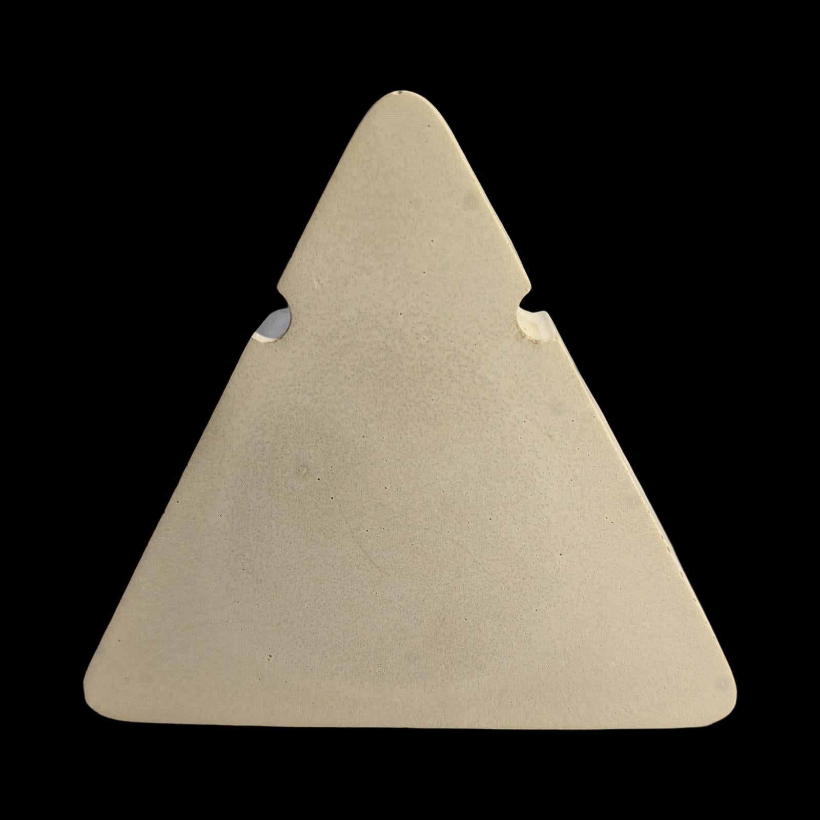 Concrete Necklace Display Stand - Minimalist Triangle Jewelry Holder, Geometric Pendant Display, Industrial Vanity Organizer