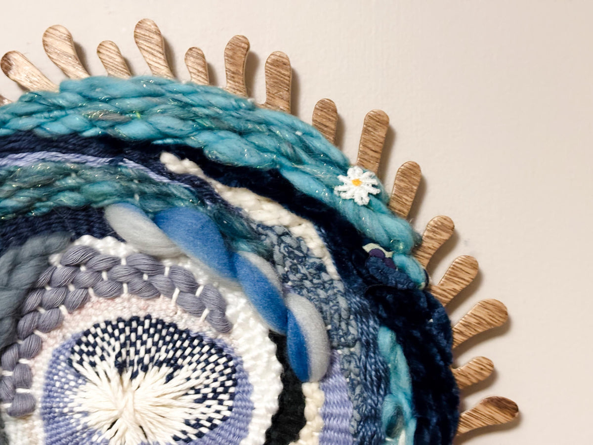 Blue with White Daisies circle woven wall hanging, weaving, home decor, fiber art, boho, colorful