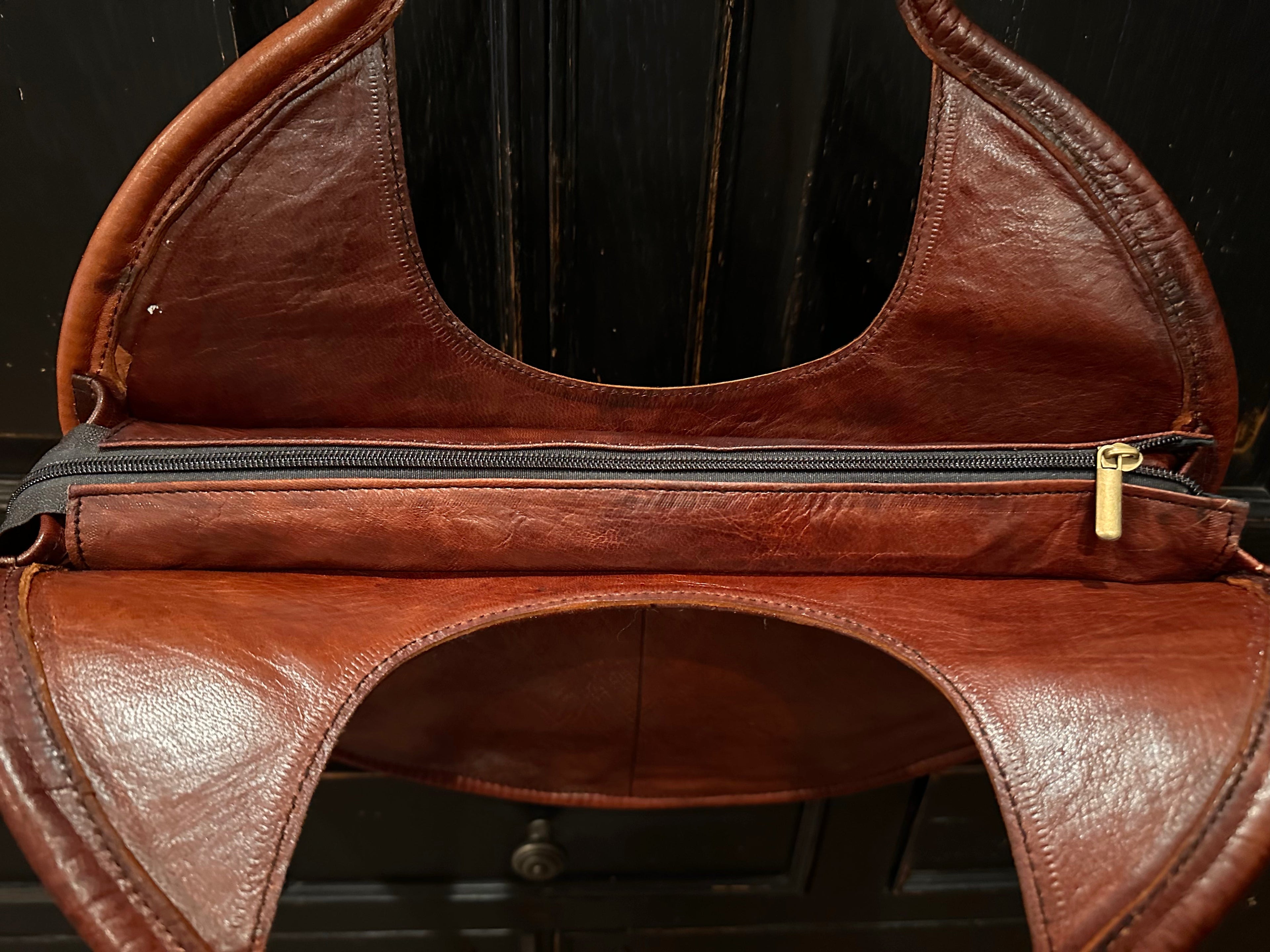 Leather Circle Purse (Cognac)