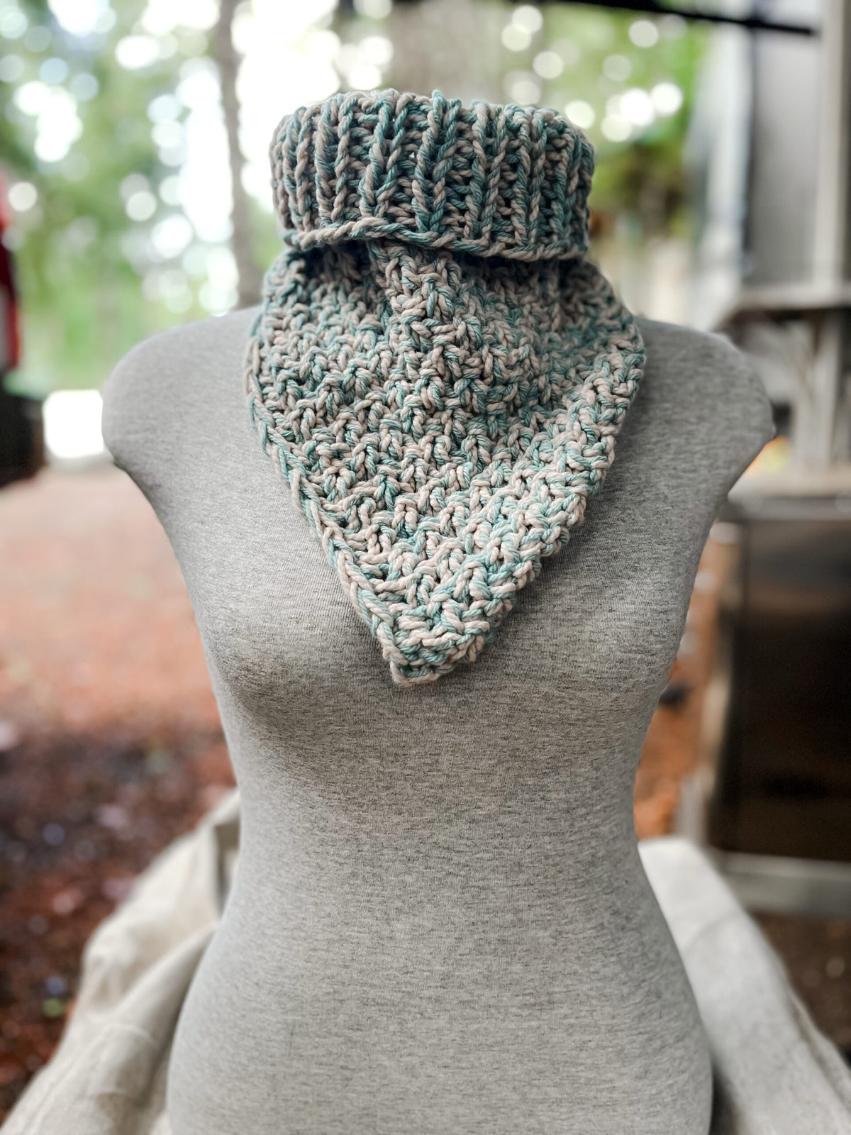 Chunky hand-dyed merino bandana cowl