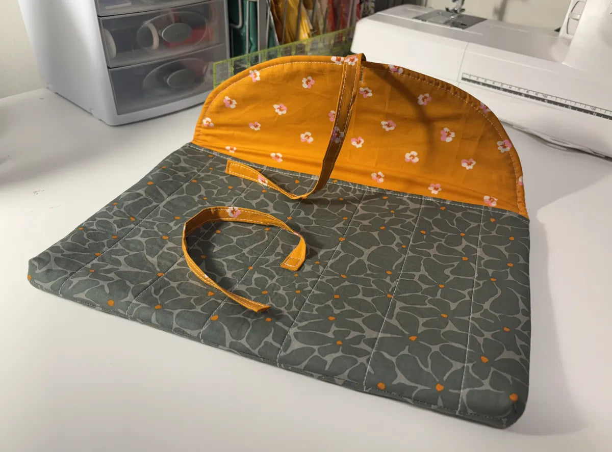 Quilted Laptop Case with Tie Close