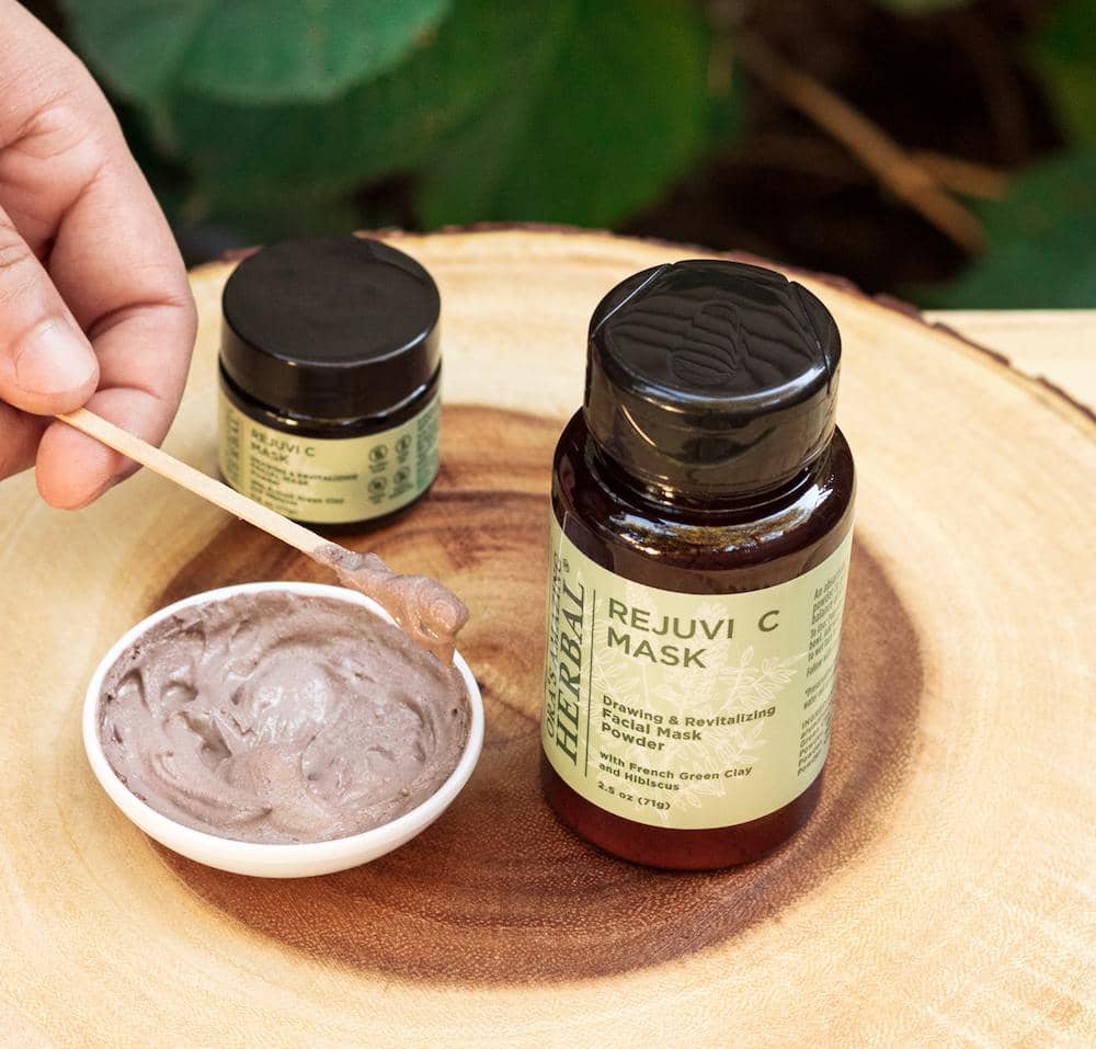Rejuvi C Mask Mixed with Water Indoor Texture Lifestyle 0.6oz & 2.5oz Bottles