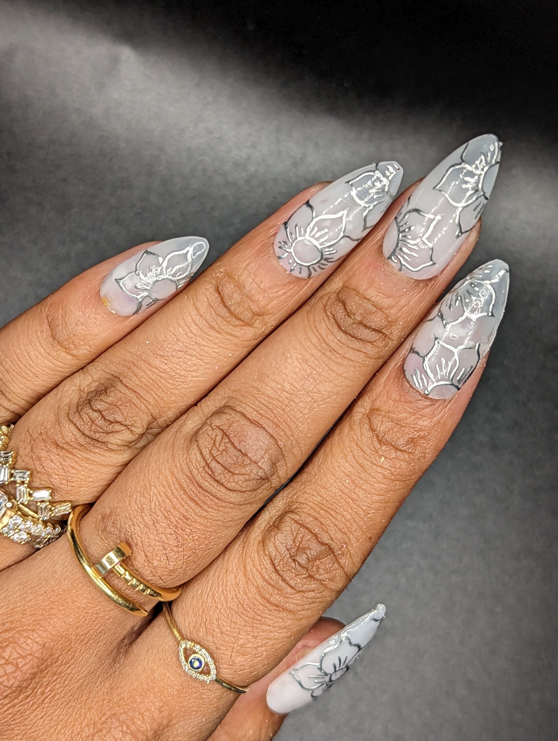 You Grow, Girl - Silver Bridal Chrome Flower and Sheer White Press-On Nail Extensions 10pcs