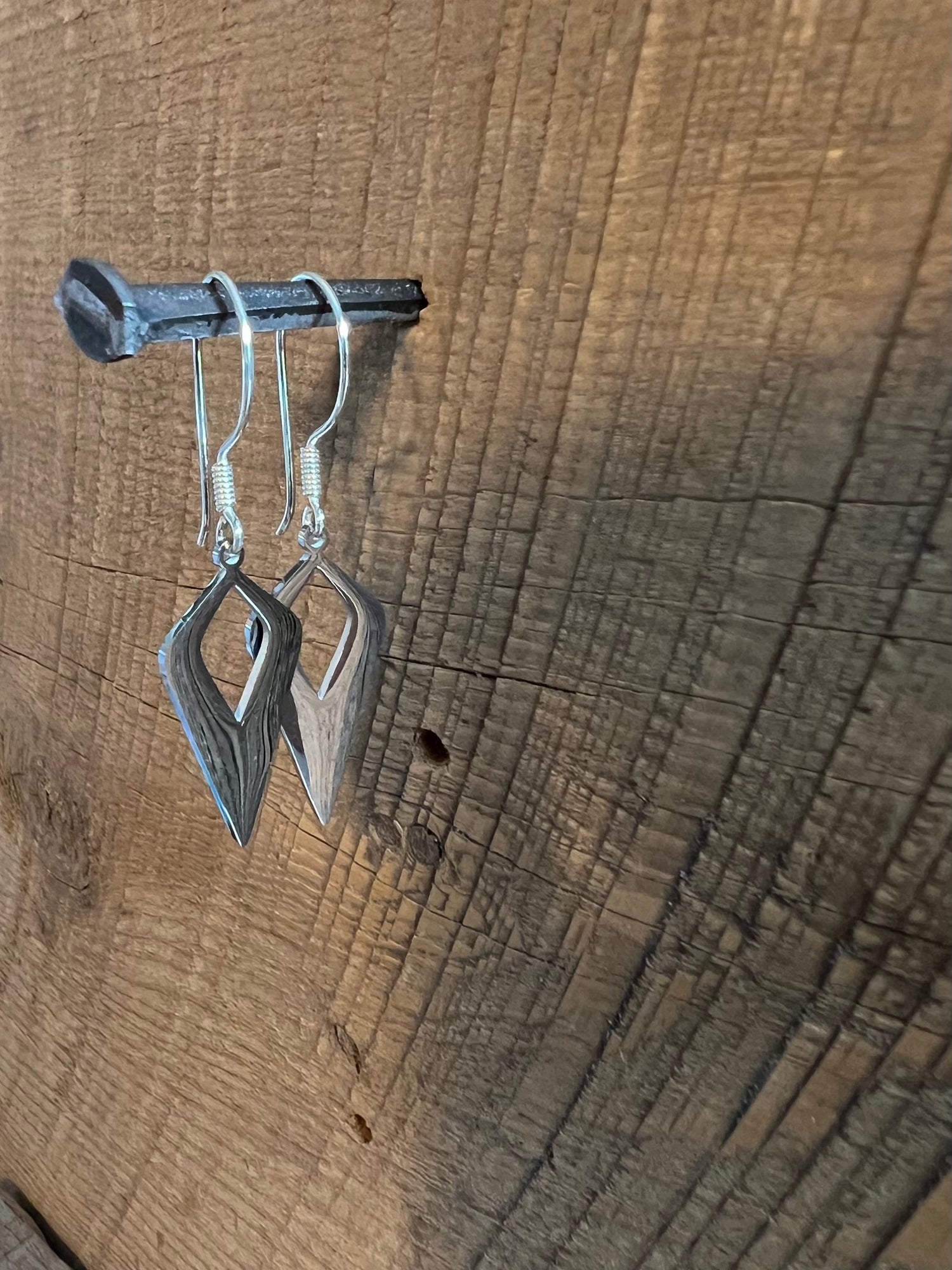 SariBlue® Little Rhombus Earrings