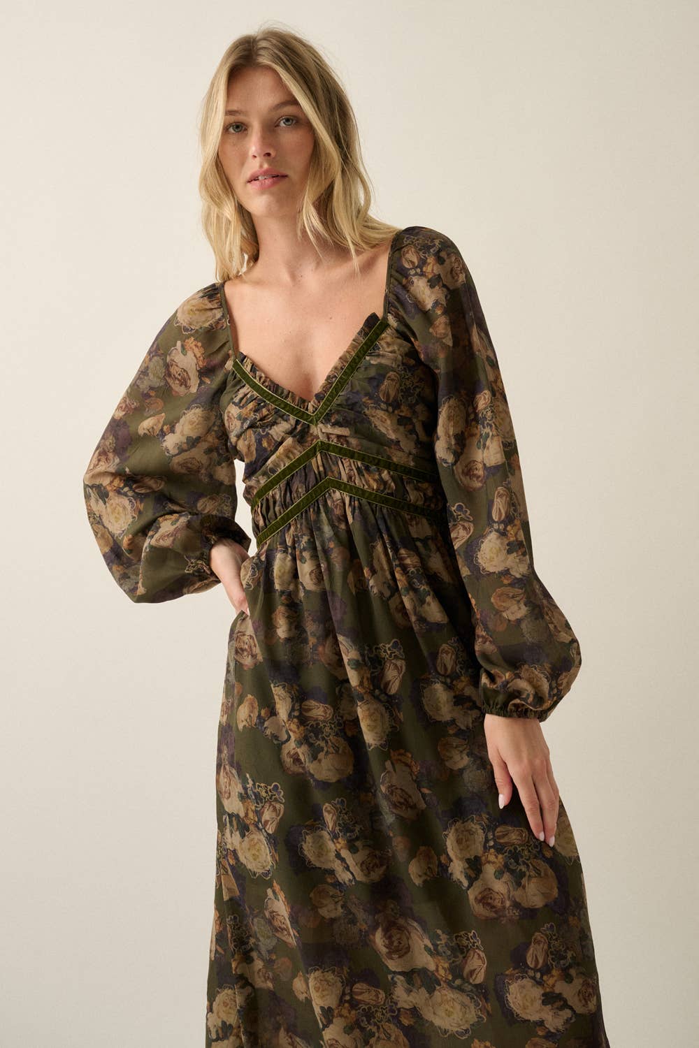 Floral-Print Velvet-Trimmed Bubble-Sleeve Maxi Dress