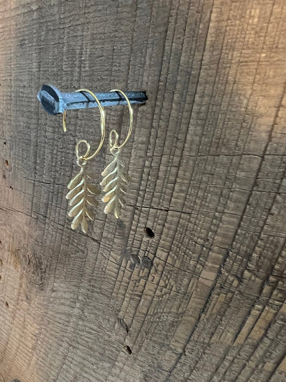 SariBlue® Sweet Leaf Earrings
