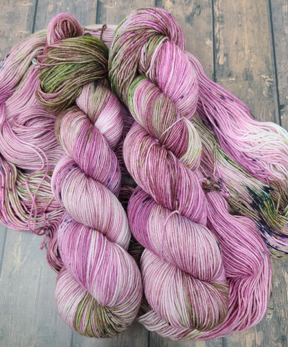 Dried Roses - Dyed To Order