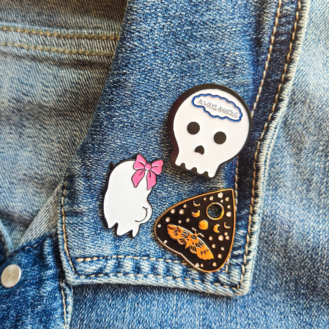 Ghost Booty Pin