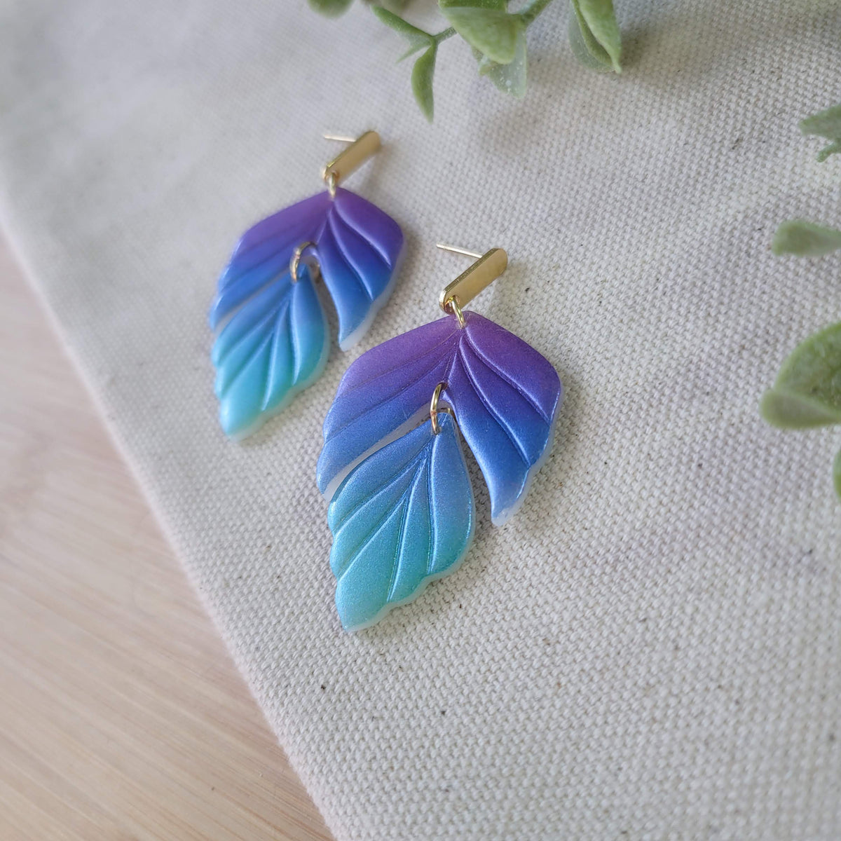 Purple/Teal Feather