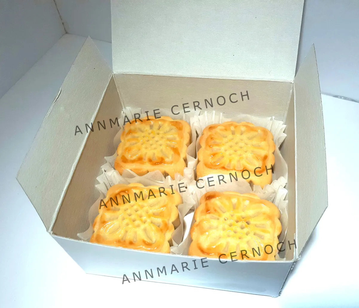 Mooncakes 4pk (Sampler Pack)