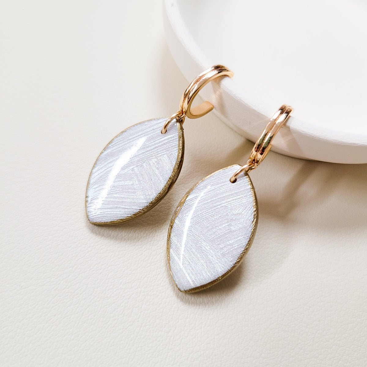 Textured Pearl Petal